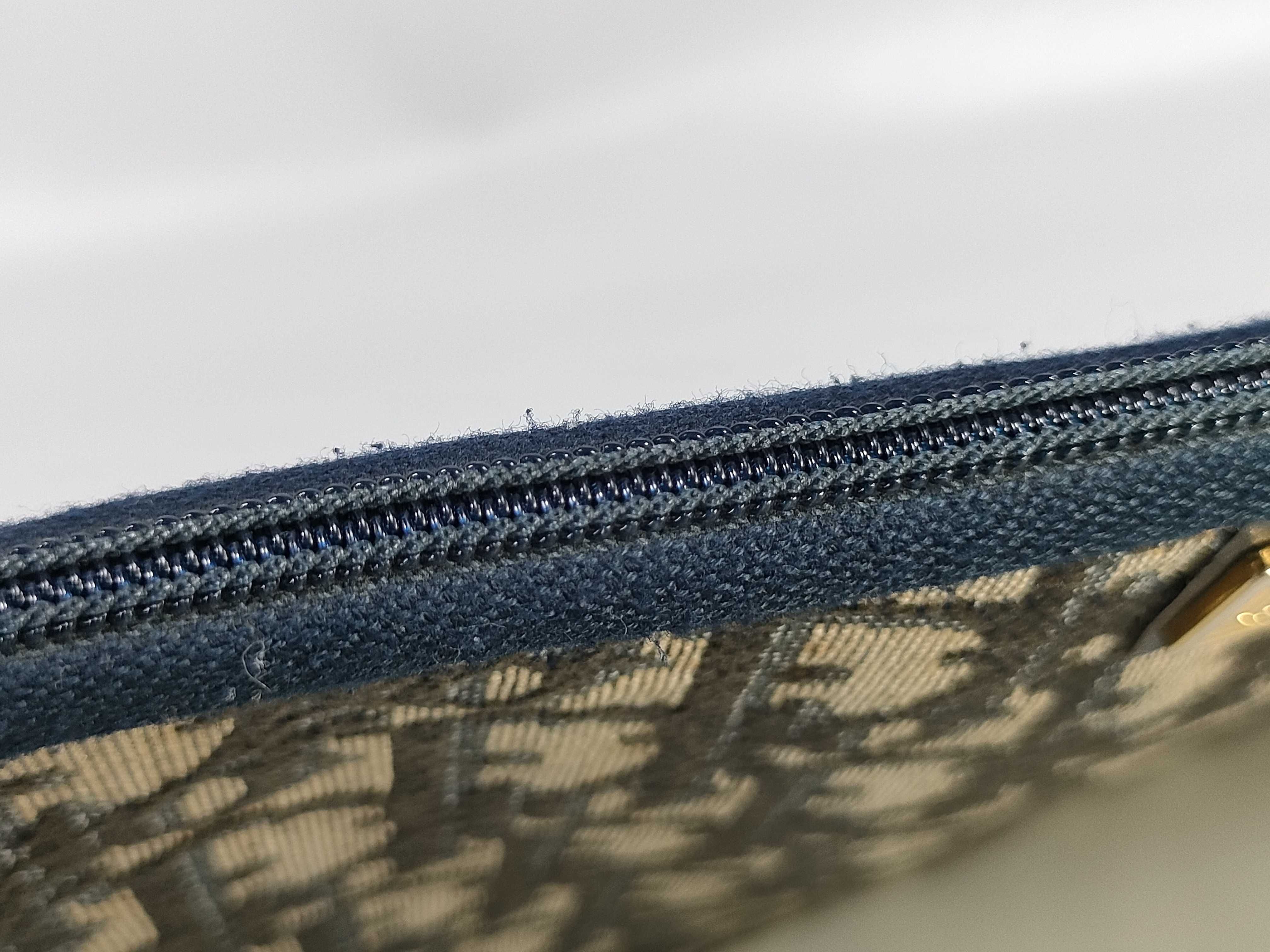 Trotter Pouch Logo Vintage Pouch — view 12