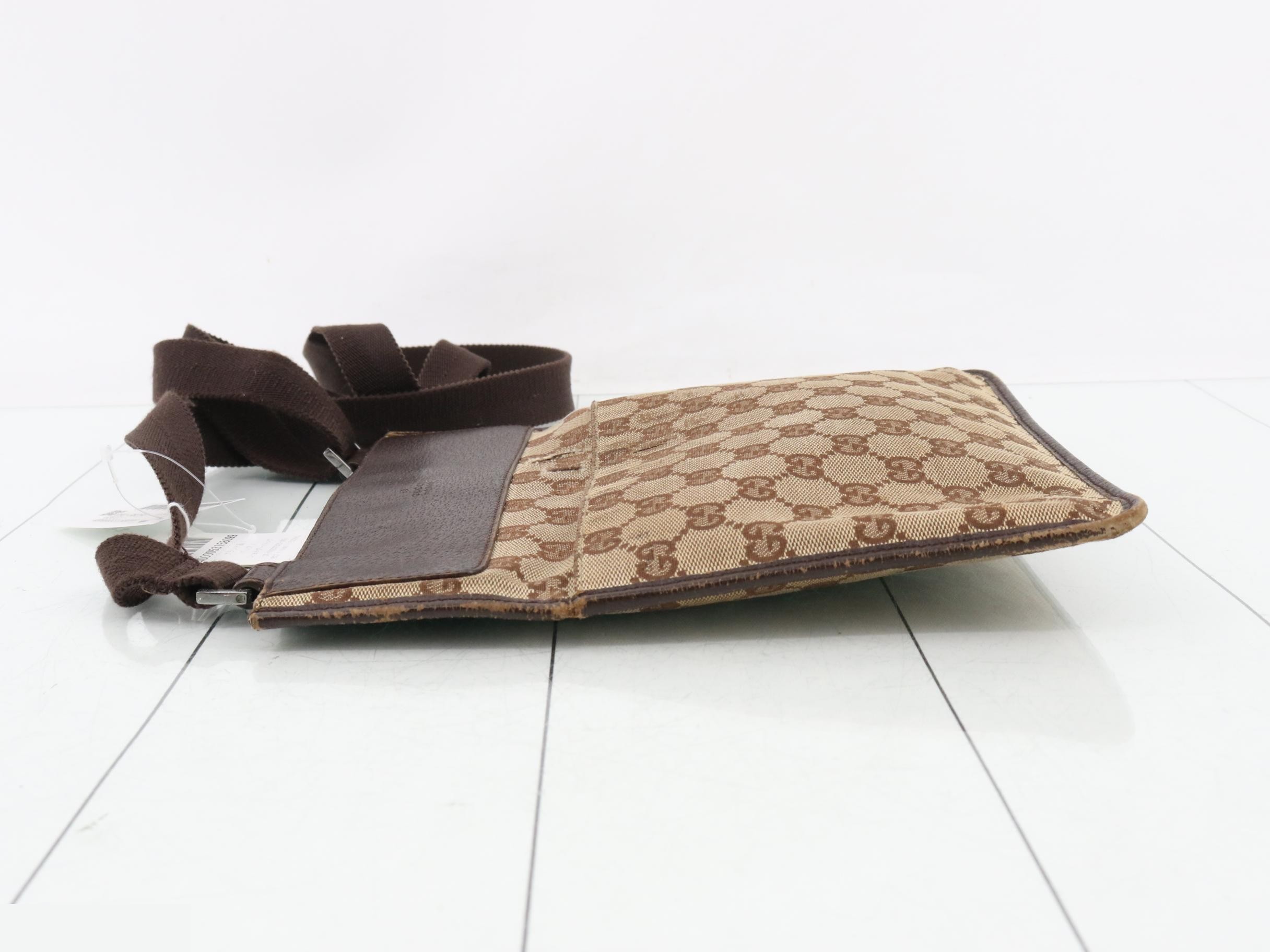 GG Canvas Shoulder Bag — view 4