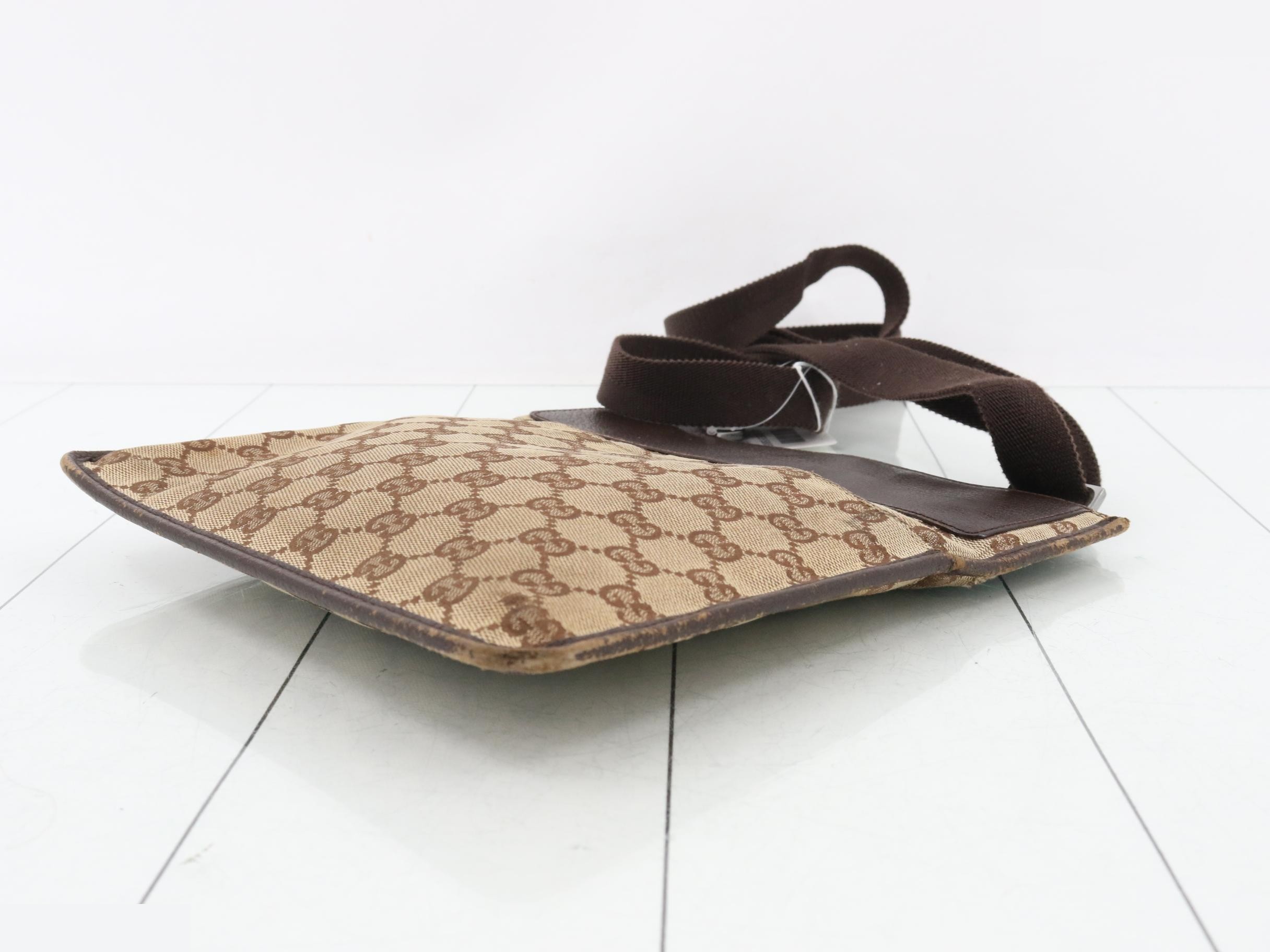 GG Canvas Shoulder Bag — view 6