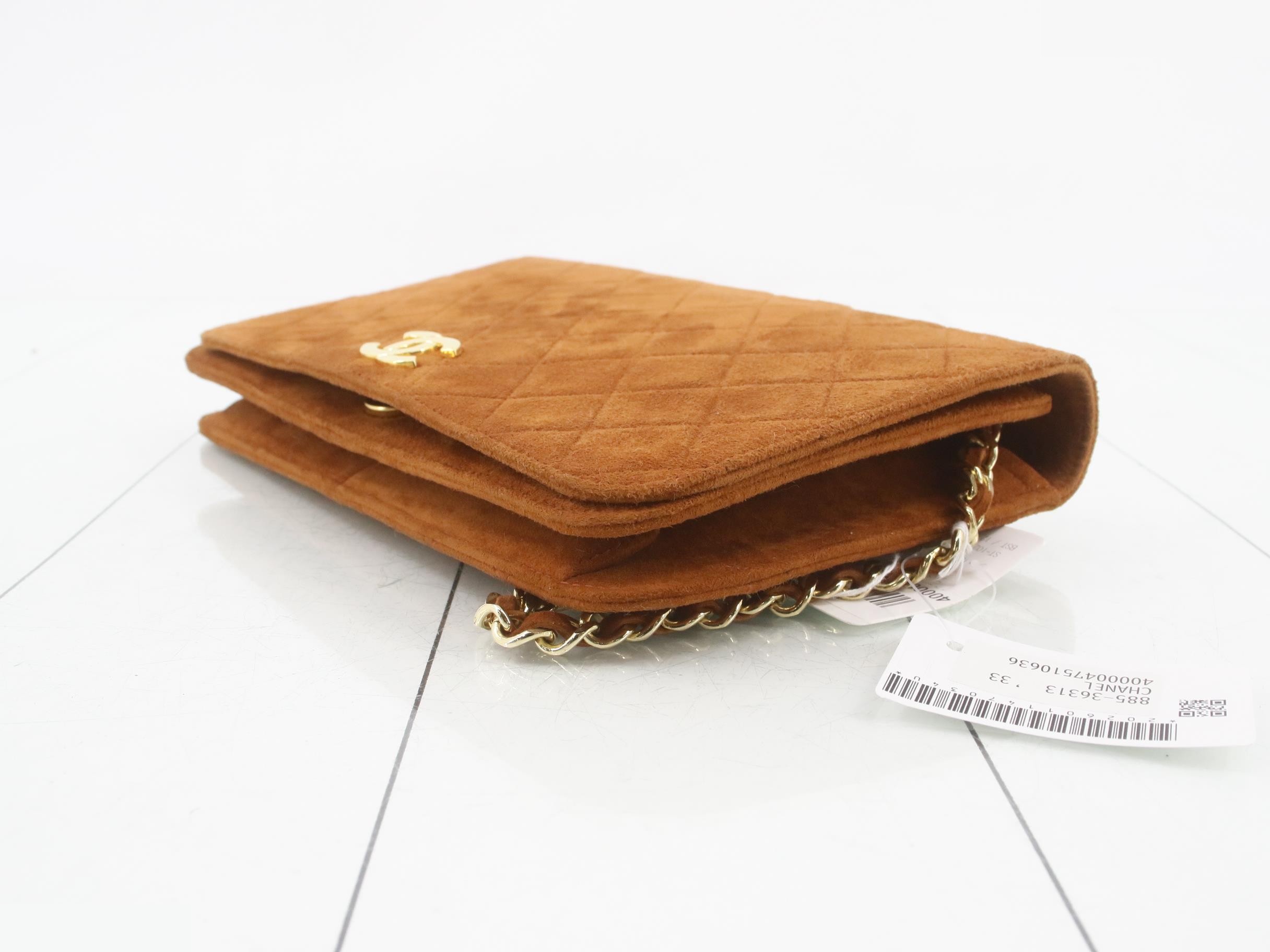 Matelassé Coco Mark Push-Lock Shoulder Bag — view 6