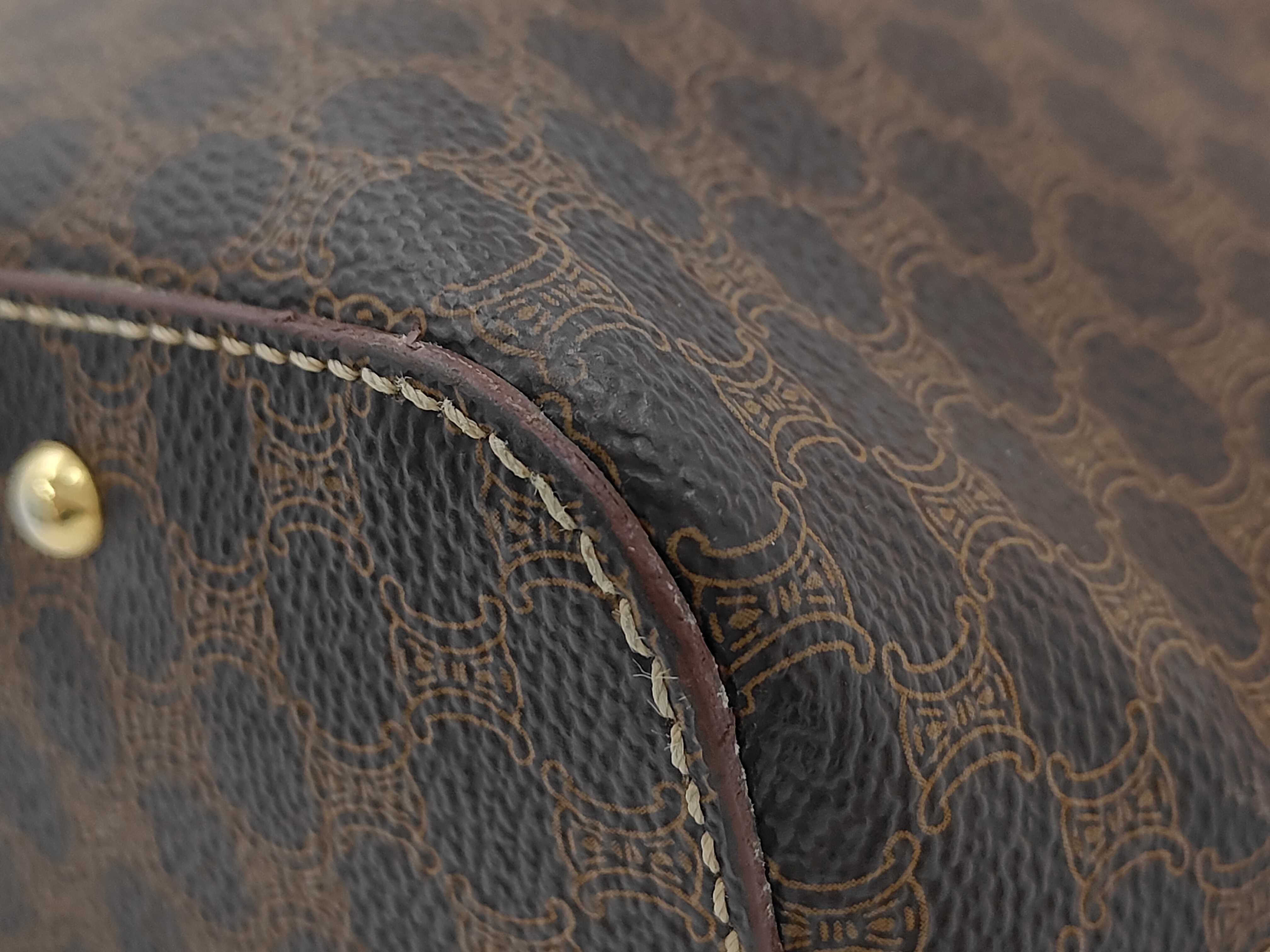 Macadam pattern circle logo leather shoulder bag — view 4