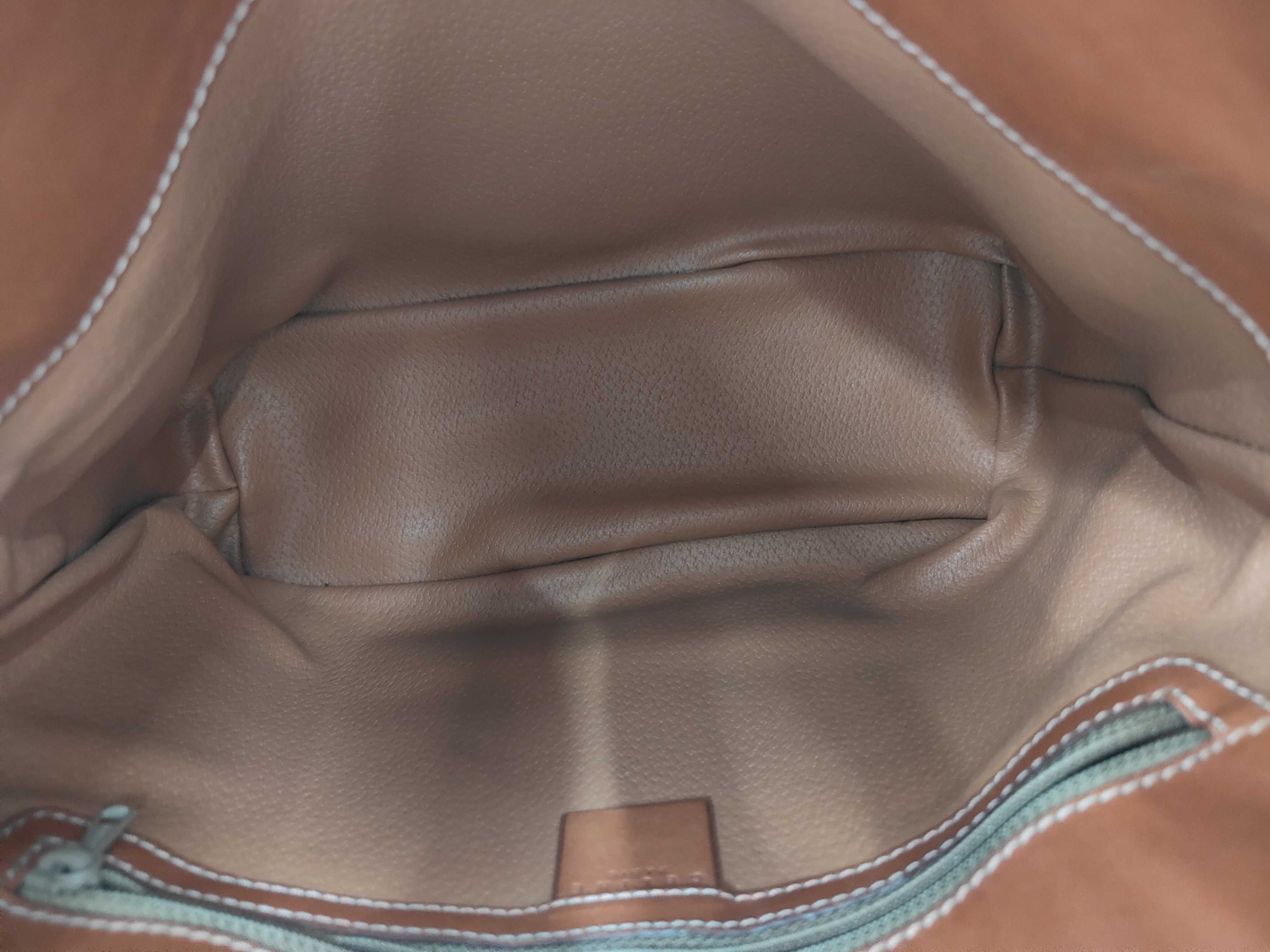 Macadam pattern circle logo leather shoulder bag — view 8