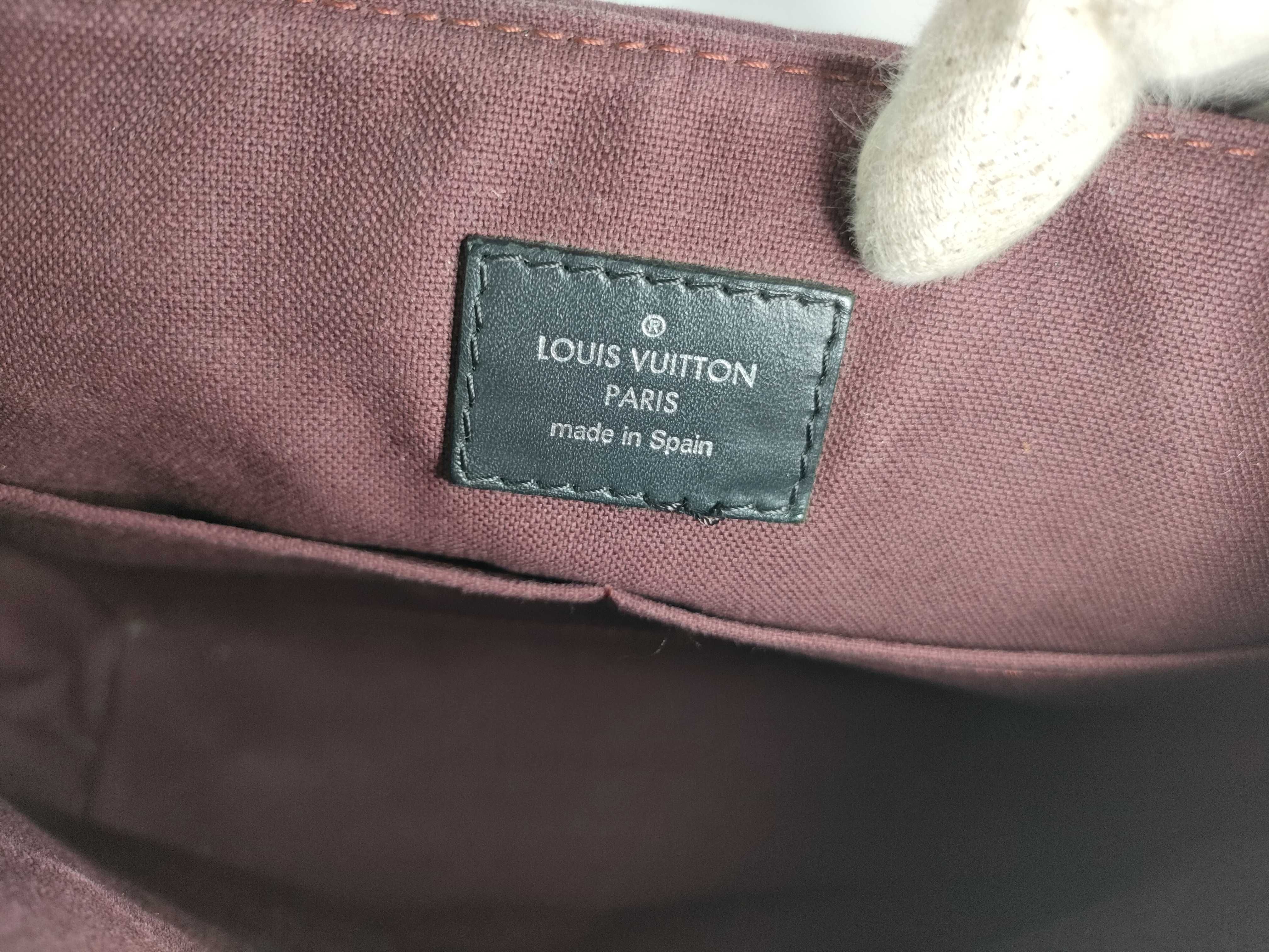 Monogram ID - Monogram Canvas Macassar District PM M40935 CA4124 Shoulder Bag — view 12