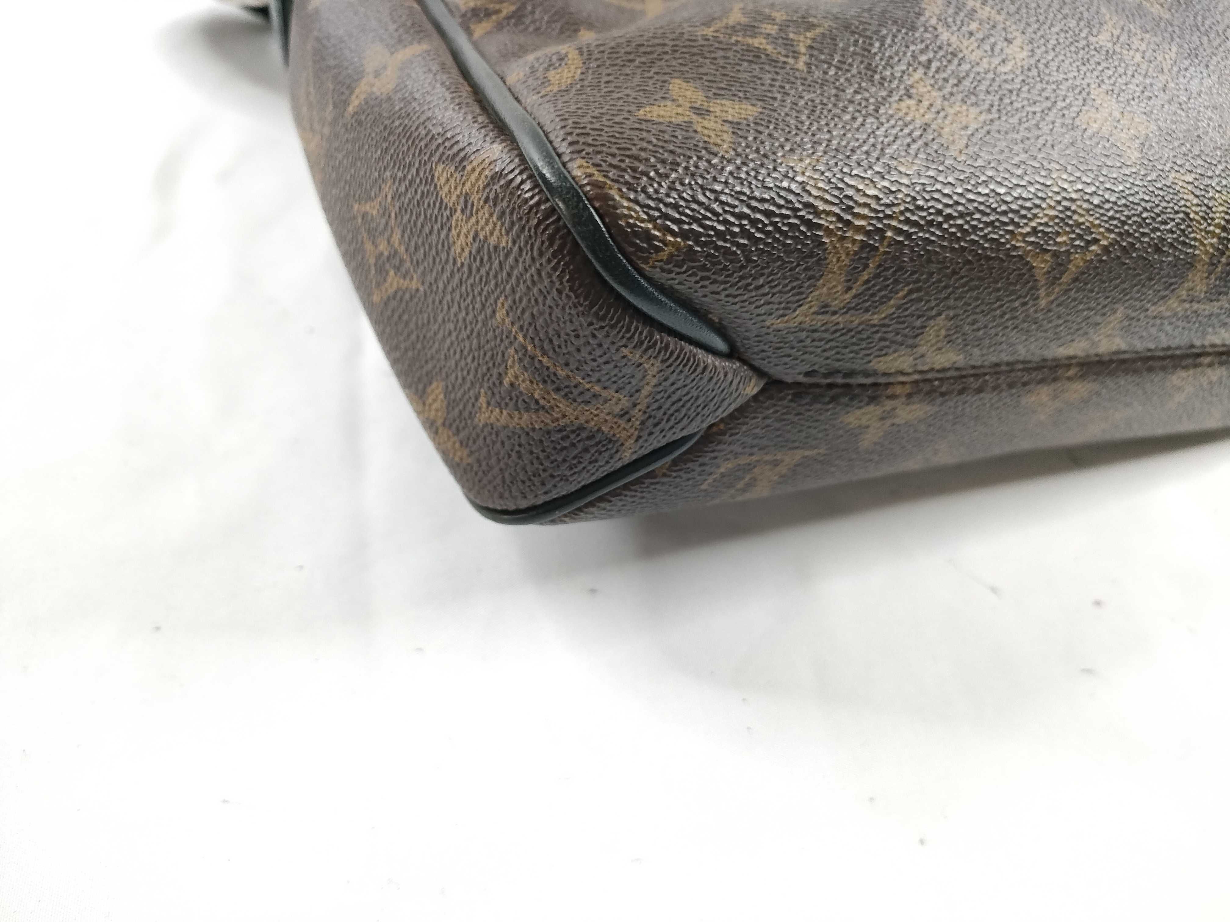 Monogram ID - Monogram Canvas Macassar District PM M40935 CA4124 Shoulder Bag — view 3