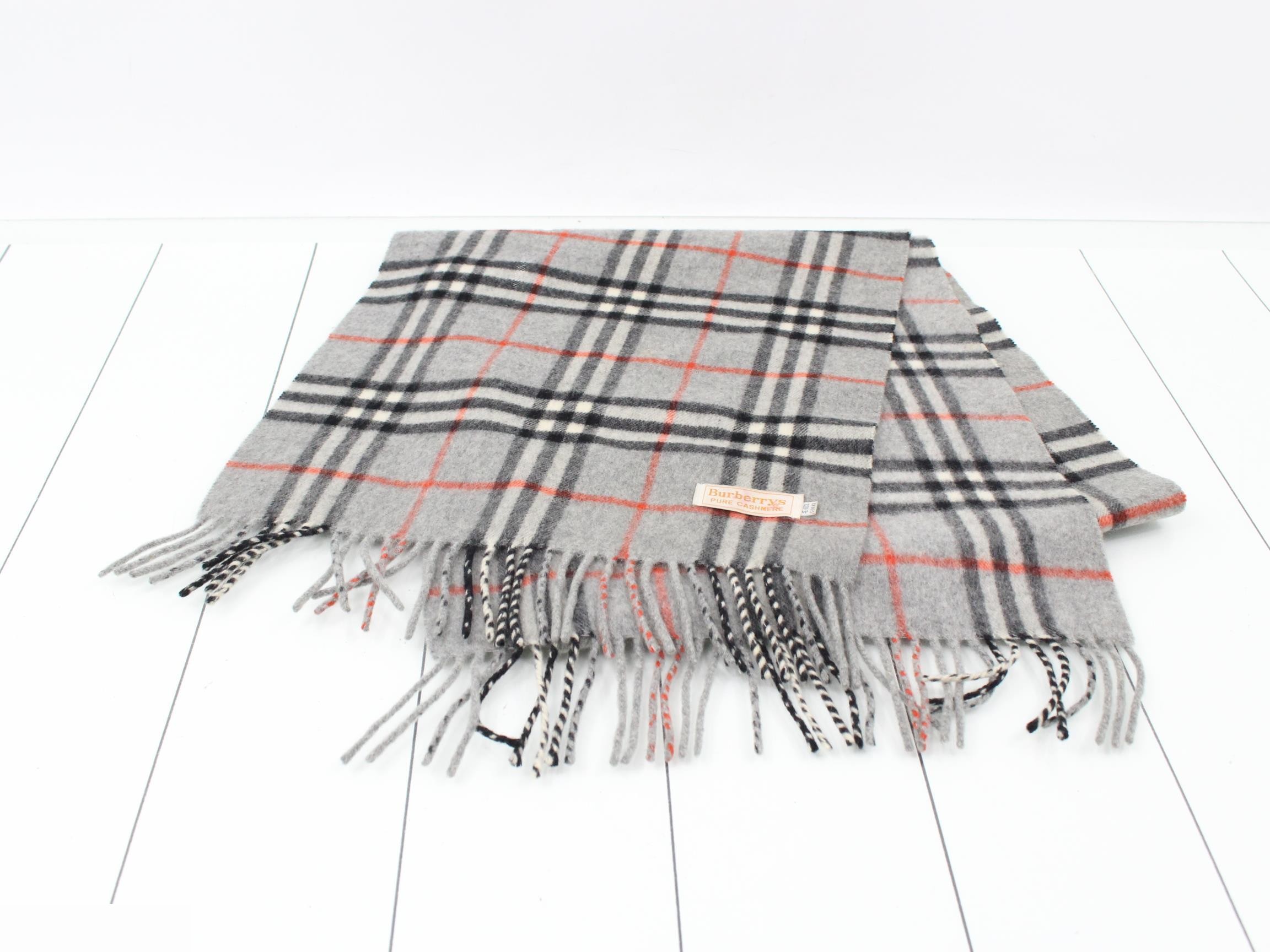 Other lines: Small items, accessories, and scarves — view 2