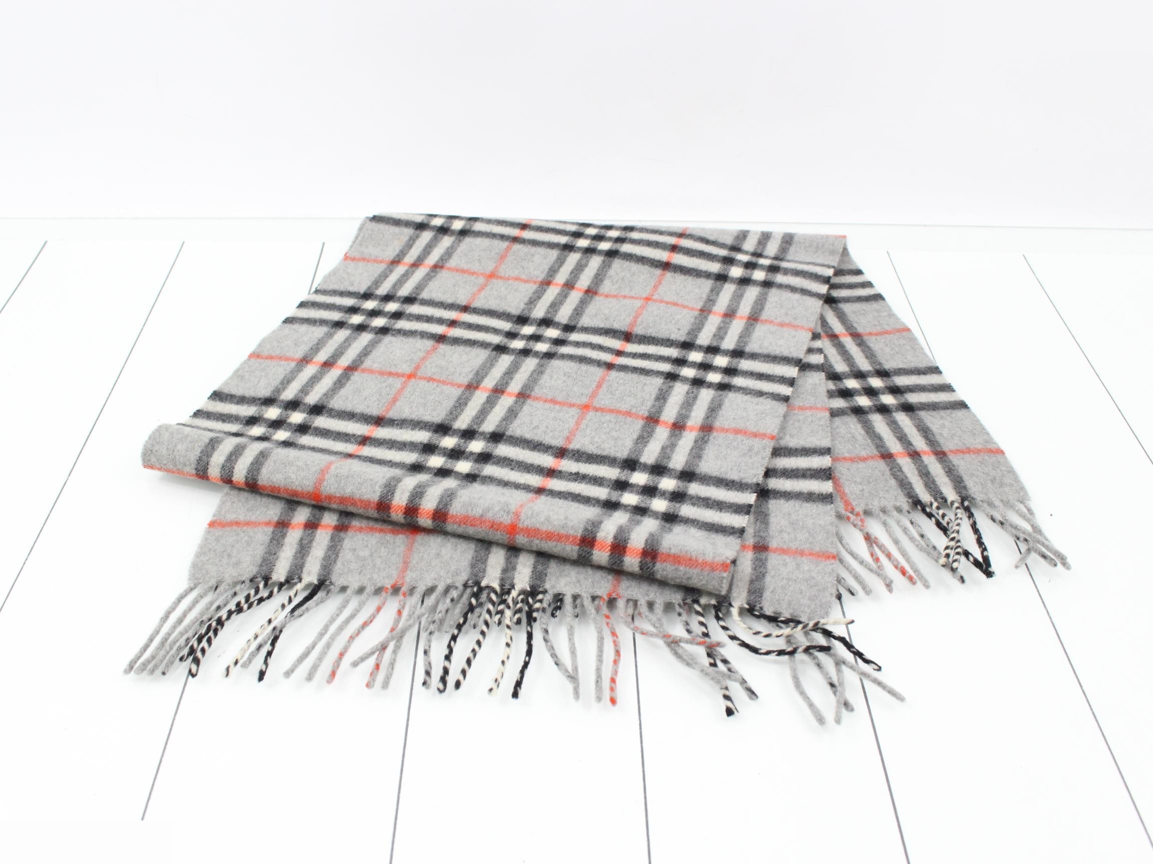 Other lines: Small items, accessories, and scarves — view 3