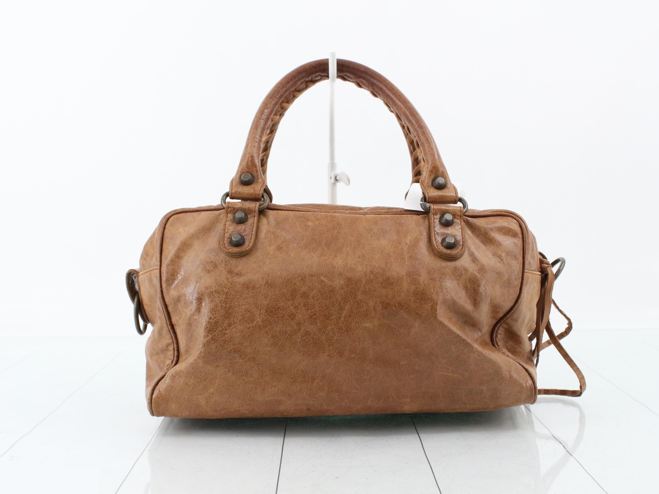 Classic handbag — view 2