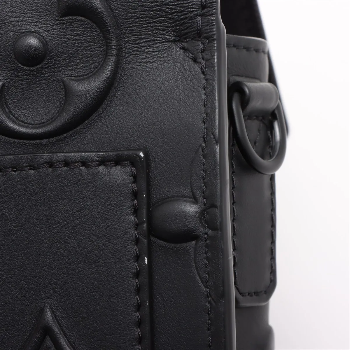 Monogram Seal Leather Ambassador PM M58711 Black (RFID detected) — view 14