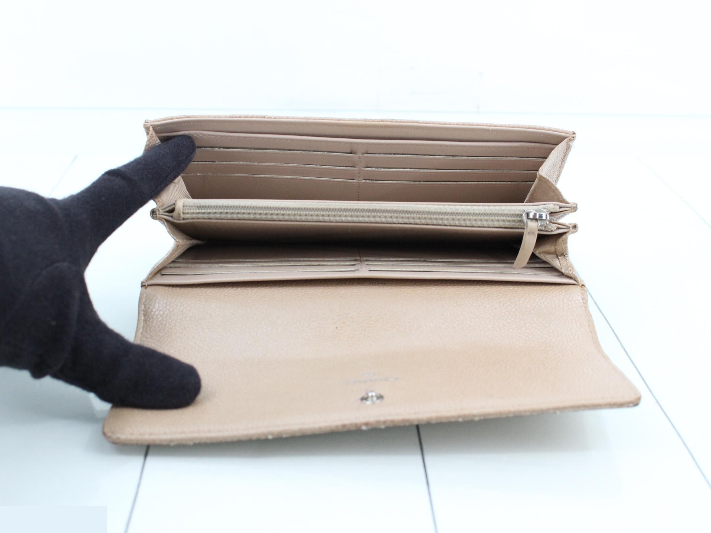 Matelassé Caviar Long Wallet — view 4