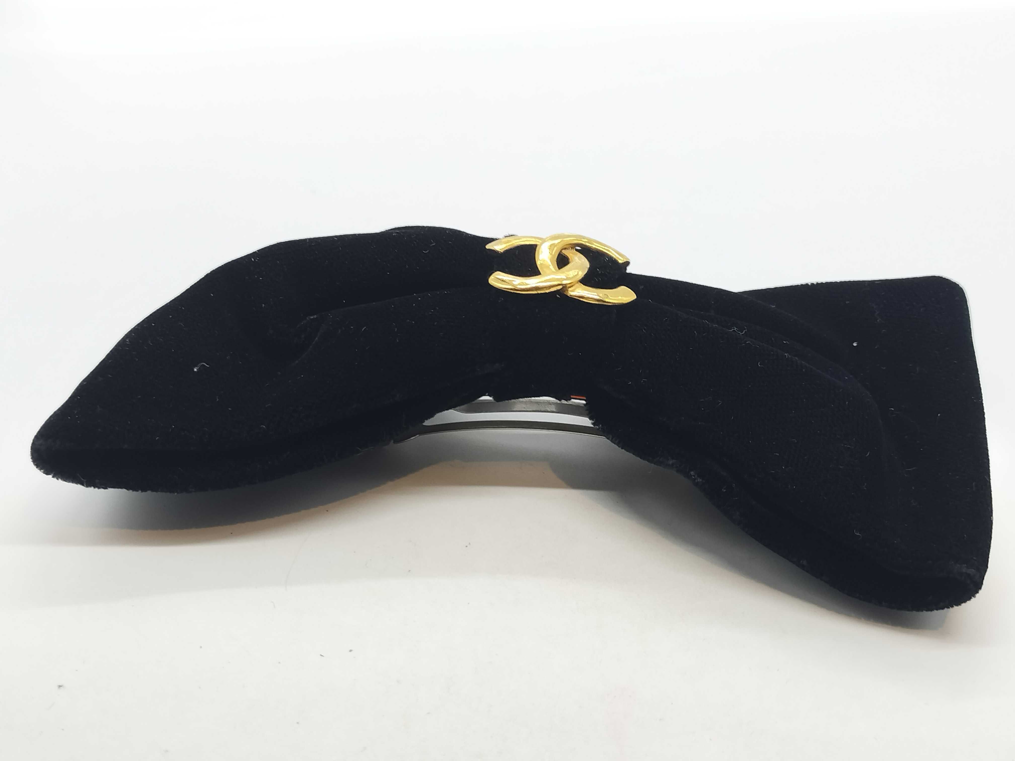 Barrette Ribbon Coco Mark Black Velvet Hair Accessory — view 3