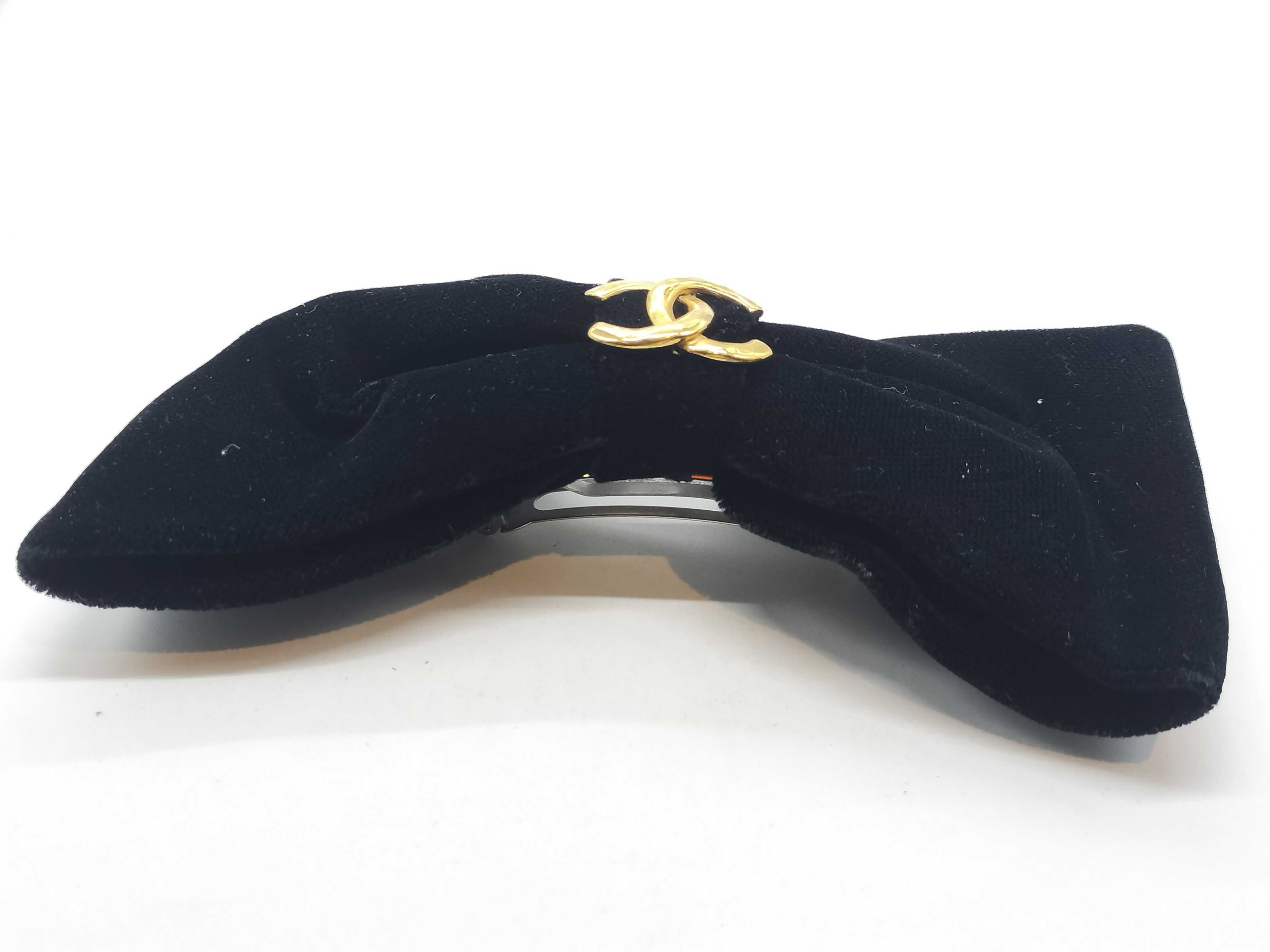 Barrette Ribbon Coco Mark Black Velvet Hair Accessory — view 5