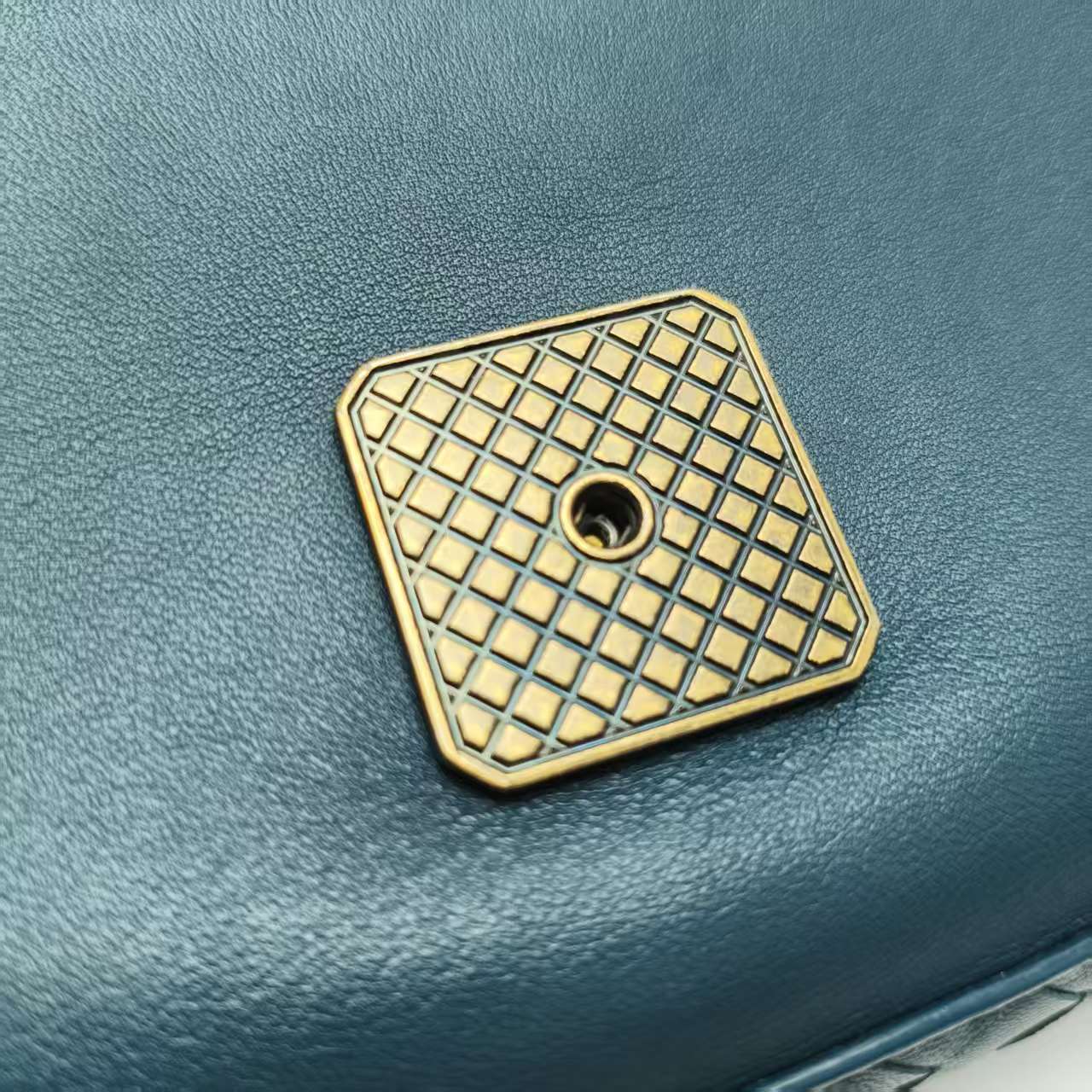 【*Shipped from: China*】BOTTEGA VENETA Lambskin Shoulder Bag — view 12