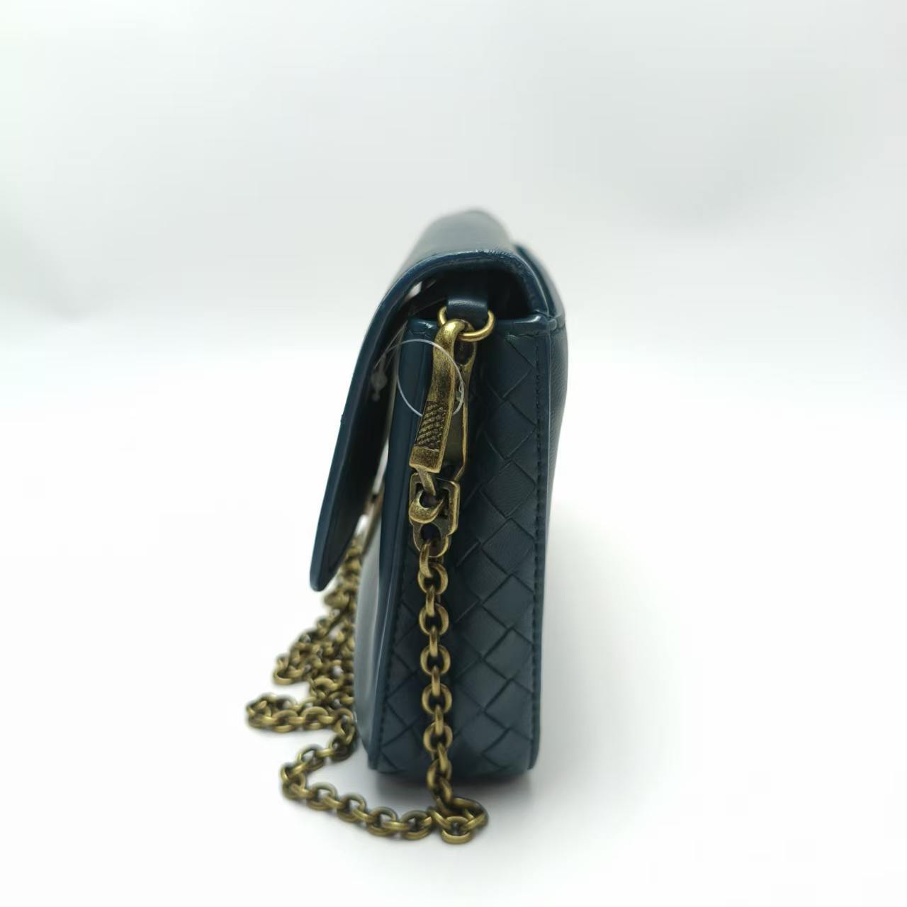 【*Shipped from: China*】BOTTEGA VENETA Lambskin Shoulder Bag — view 4