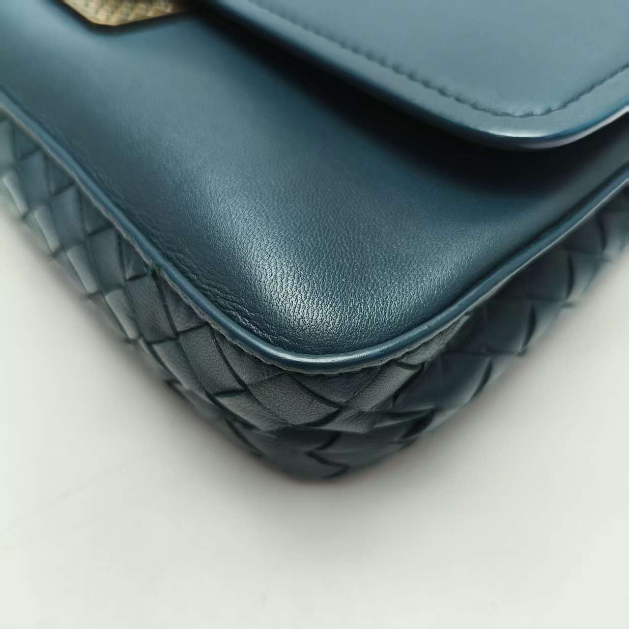 【*Shipped from: China*】BOTTEGA VENETA Lambskin Shoulder Bag — view 7