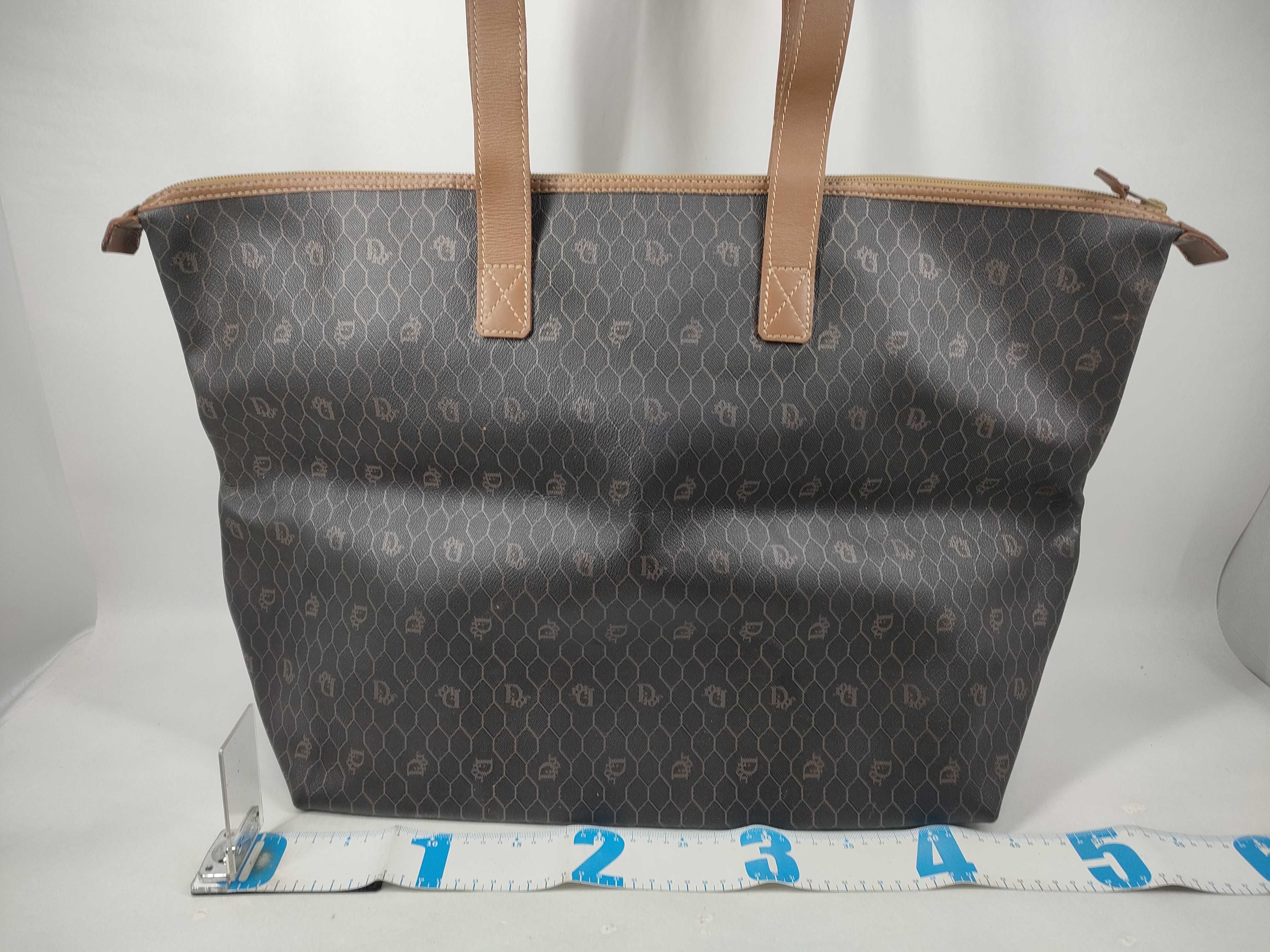 Honeycomb Pattern PVC Tote Bag — view 2