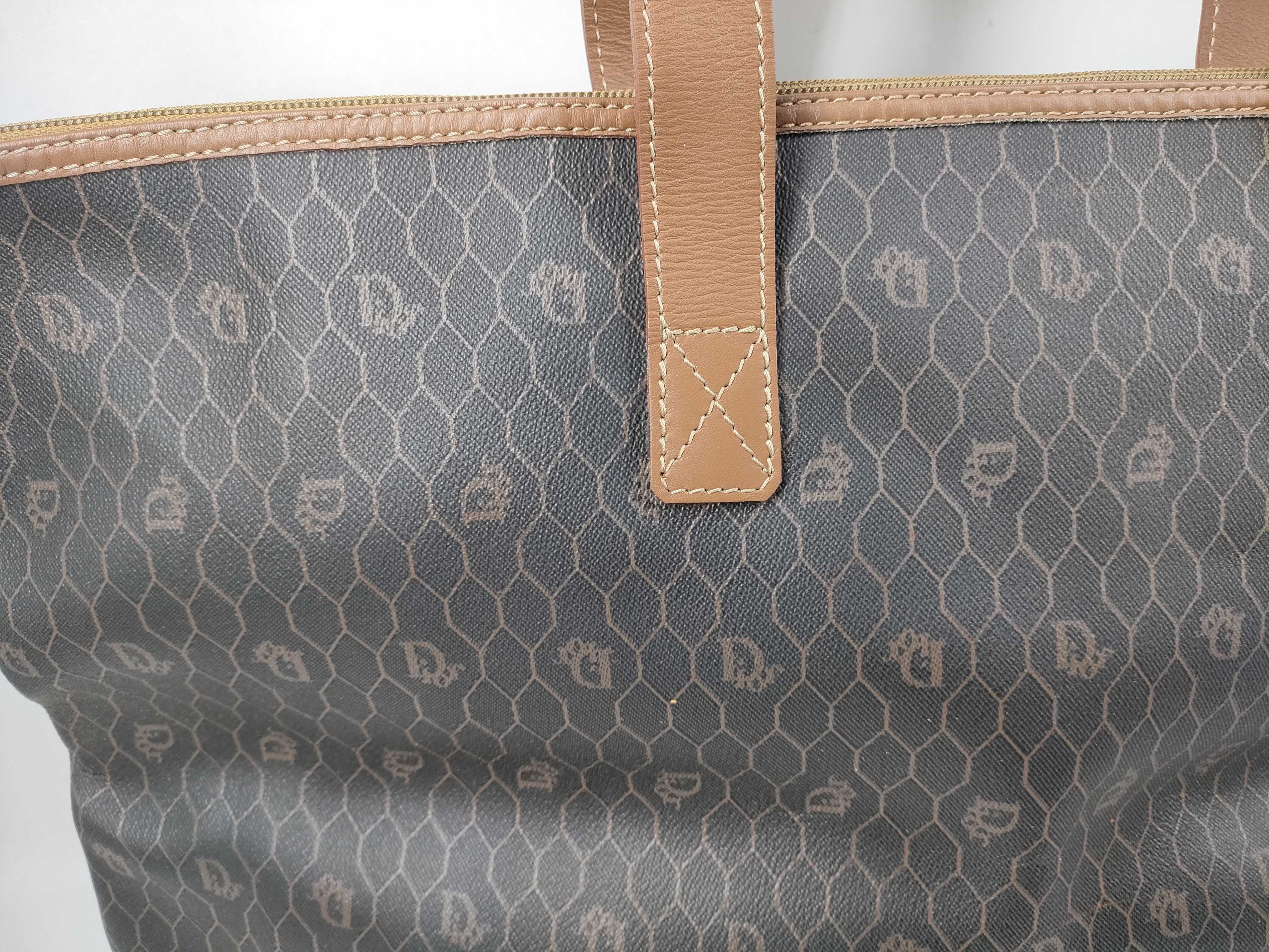 Honeycomb Pattern PVC Tote Bag — view 3