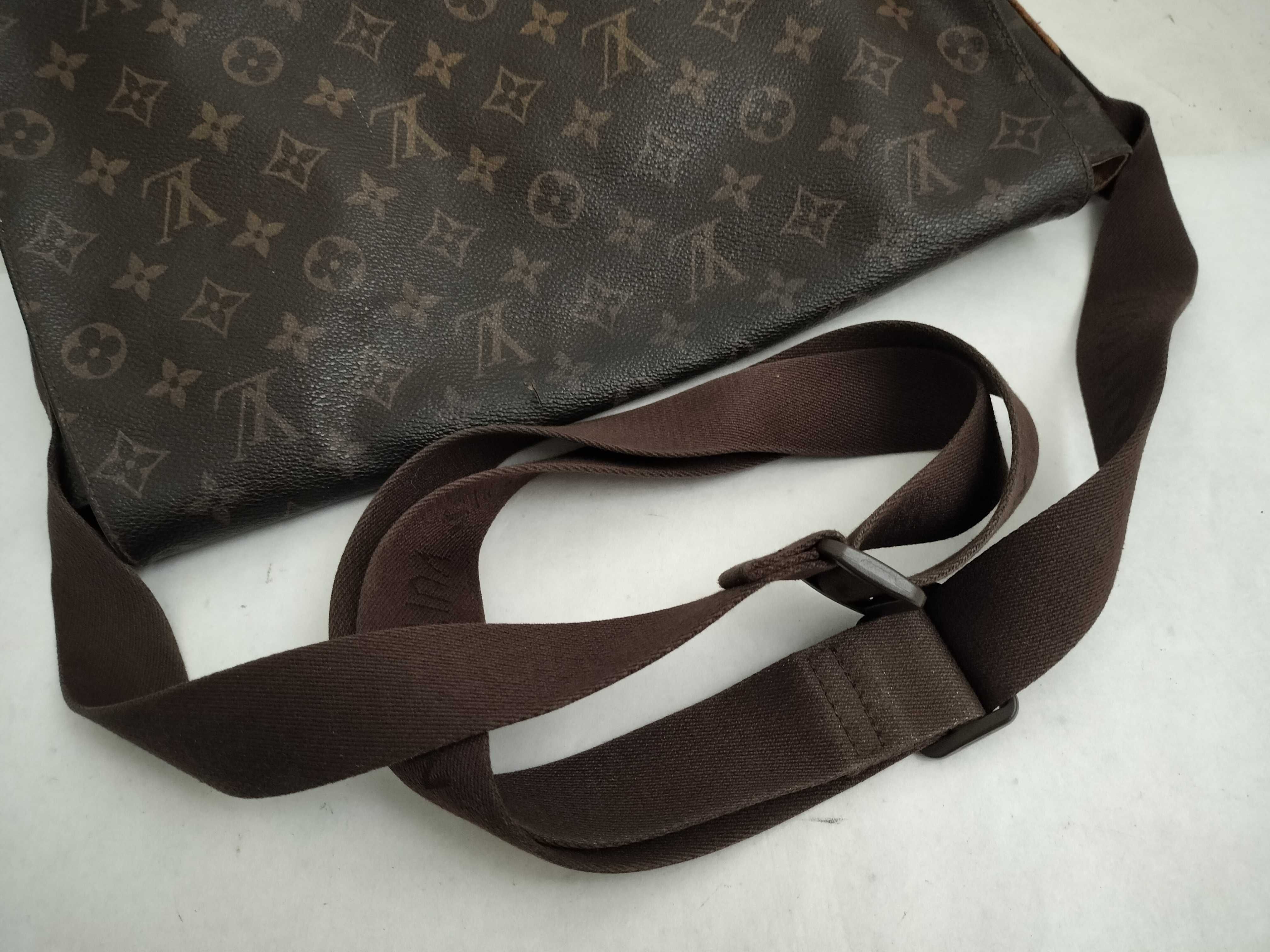 Monogram Louis Vuitton Brown Monogram Messenger Bobour MM M97038 Shoulder Bag — view 3