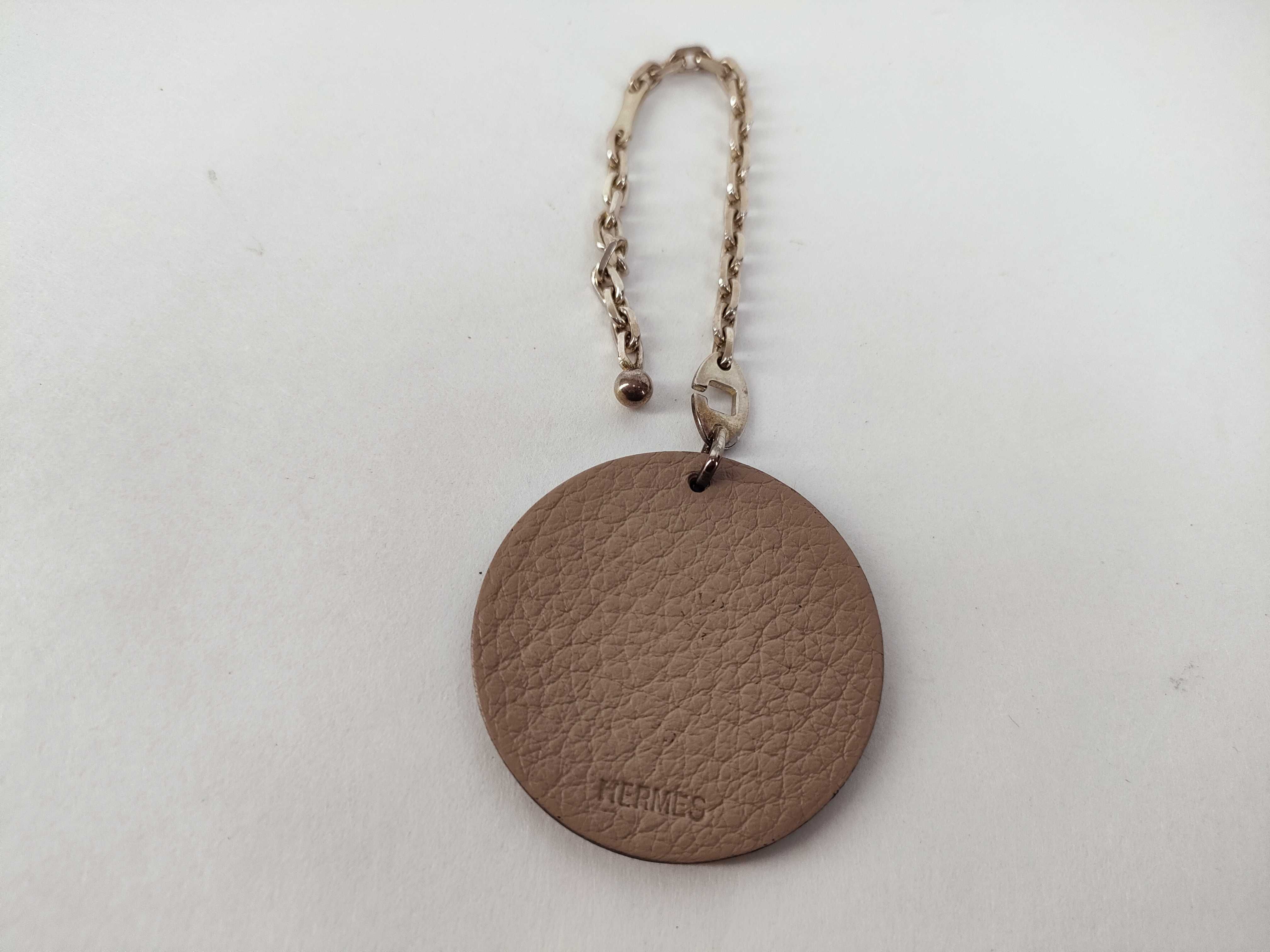 charm — view 2