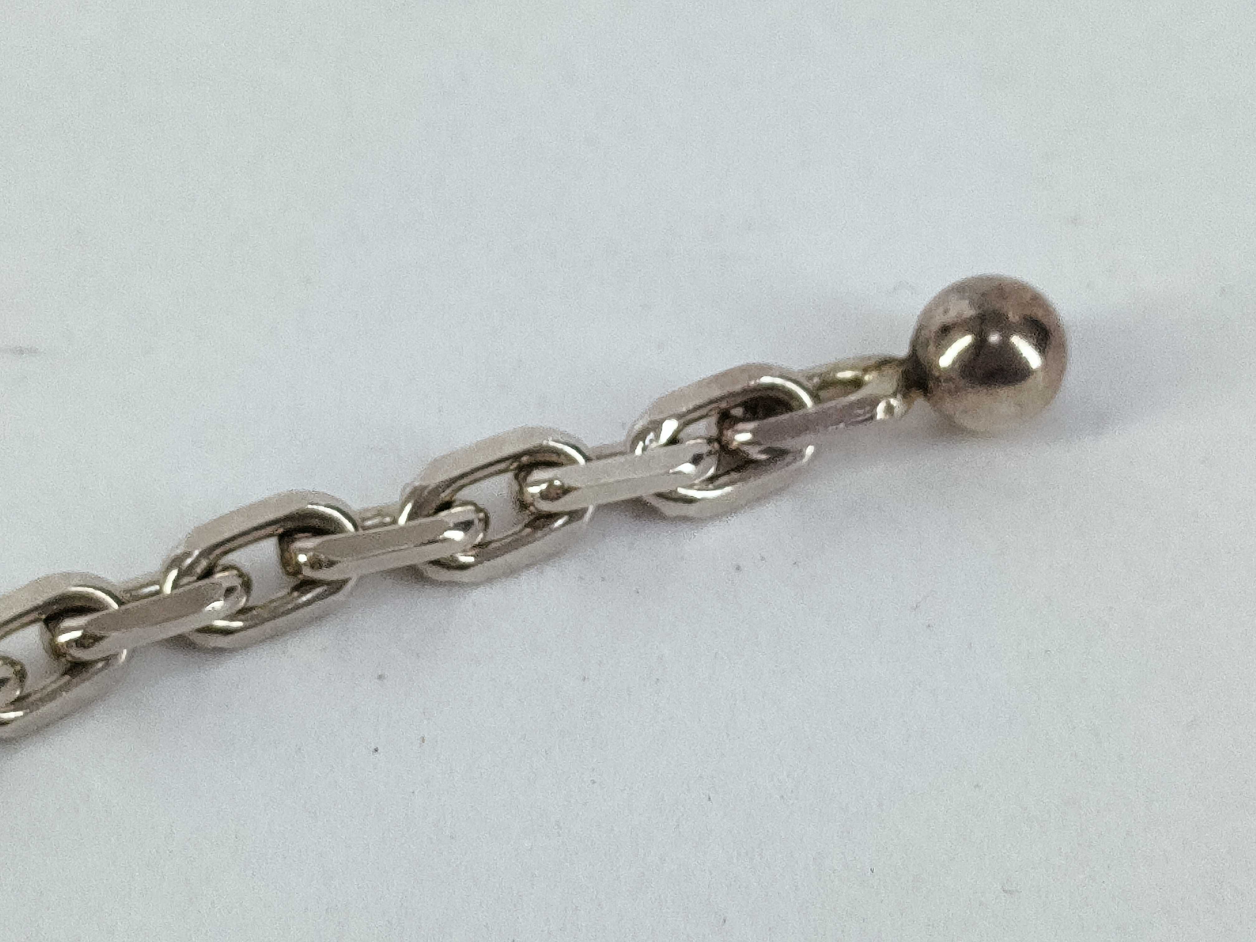 charm — view 9