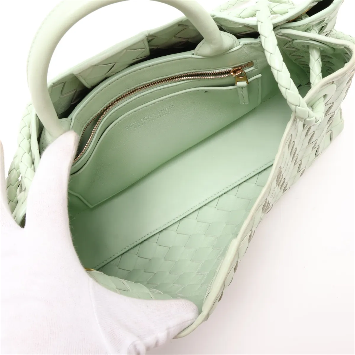 Intrecciato East West Andiamo Leather 2-Way Handbag Green — view 8