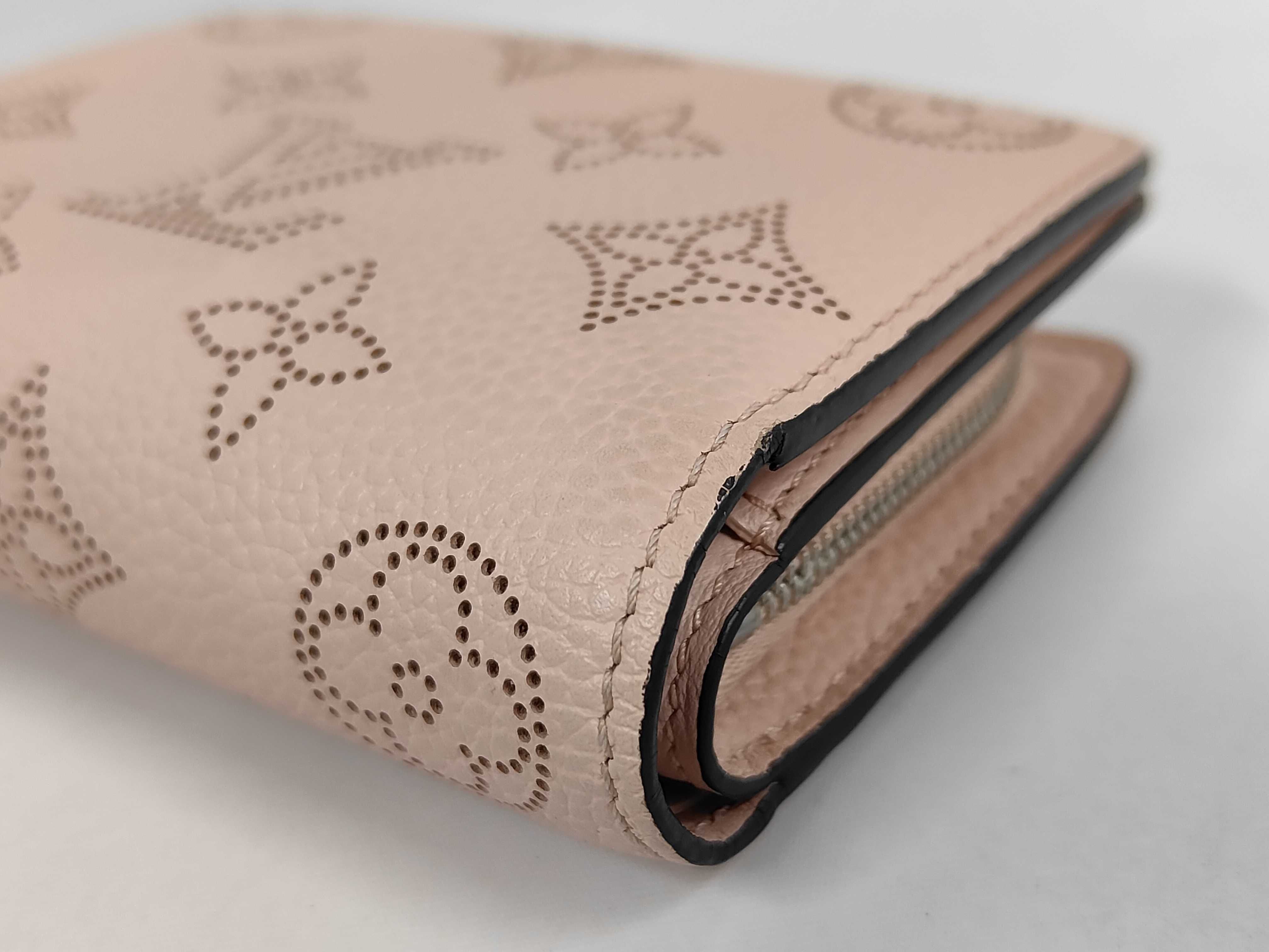 Monogram Mahina Portefeuille Claire Bi-fold Wallet (RFID detected) M80629 Wallet — view 3