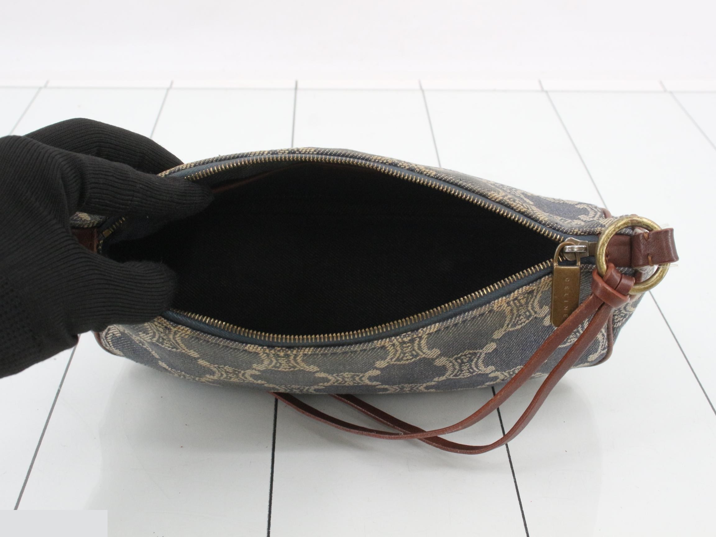 Accessory pouch — view 4