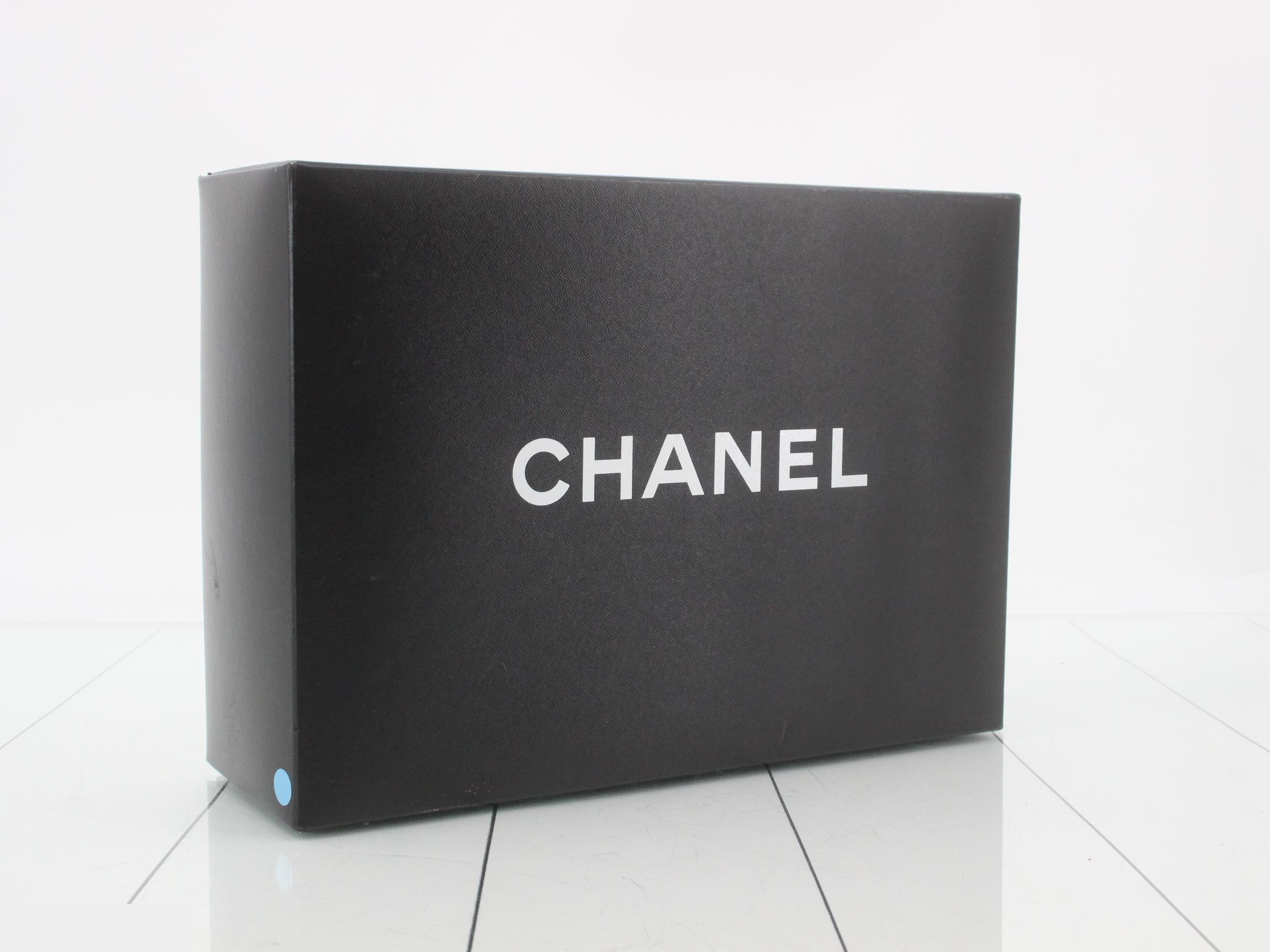 Mademoiselle (Bag) - Shoulder Bag — view 7