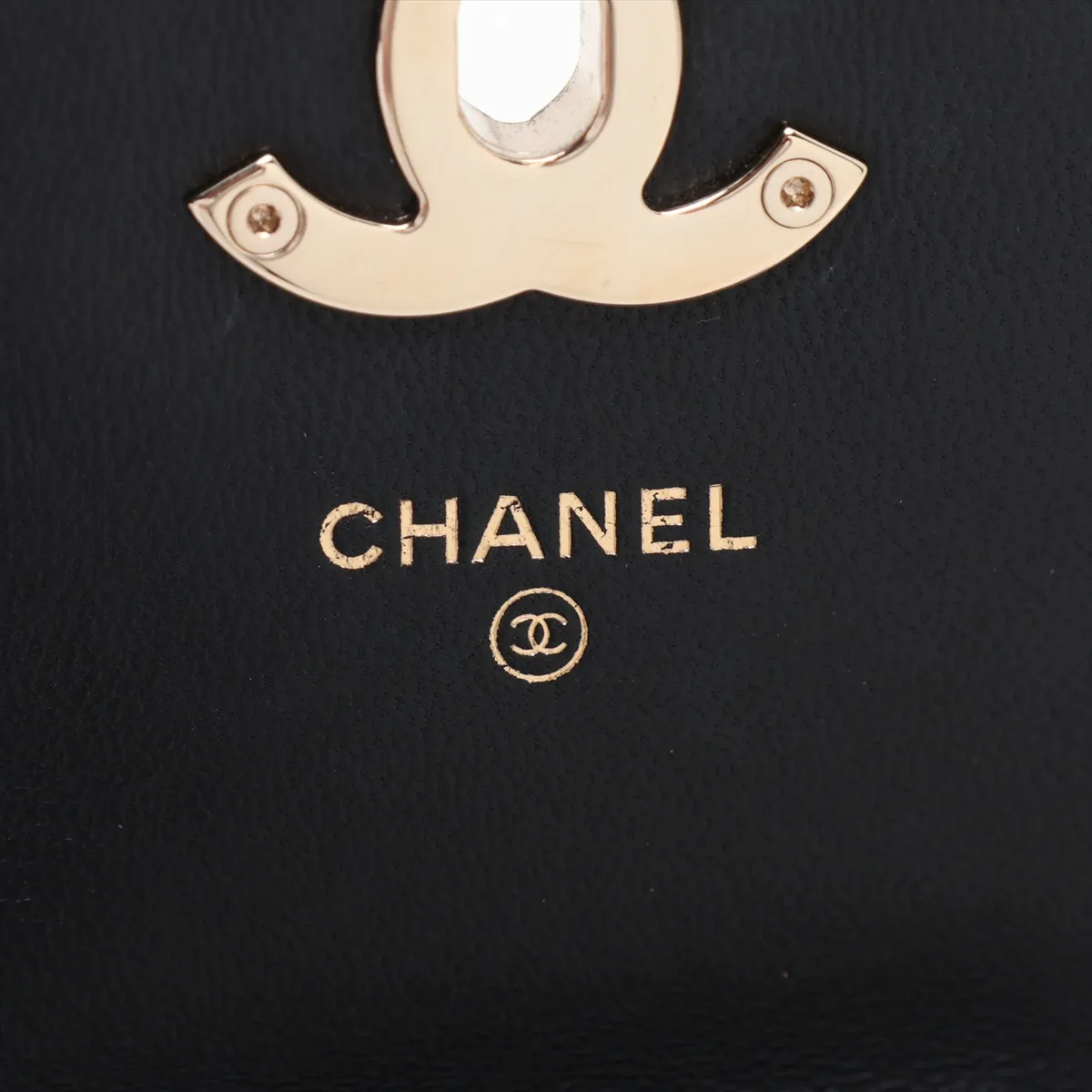 Matelassé Lambskin Chain Shoulder Bag Phone Case Black Gold Hardware 28717760 (Serial Number 28) — view 8