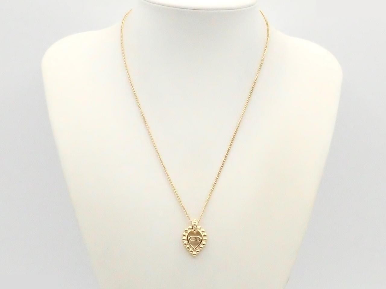 Other lines: Precious metals, necklaces, pendants, chain approximately 46cm. — view 3