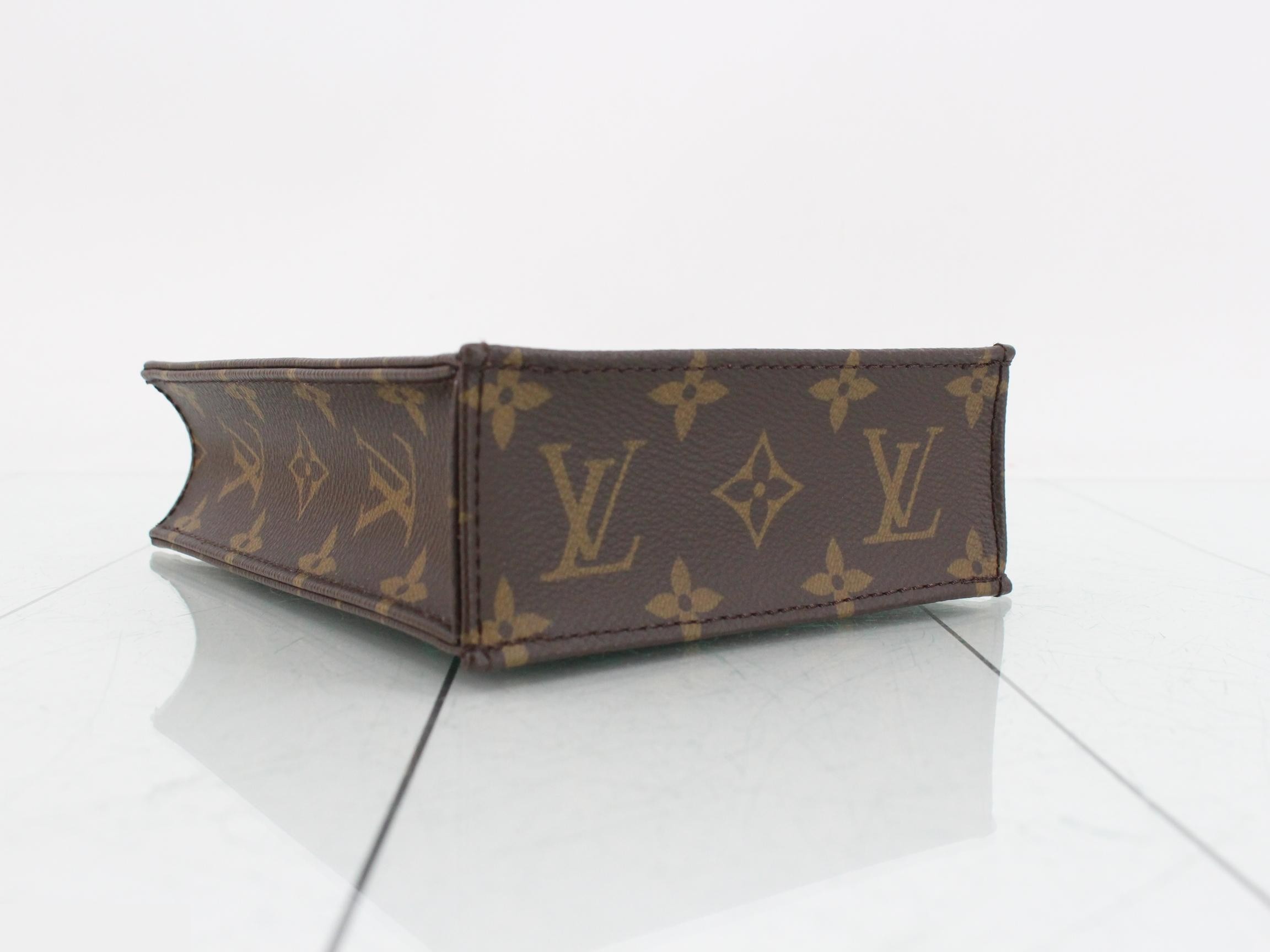 Petite Sac Plat, with shoulder strap, box, and dust bag. RIFD (presumably referring to a specific brand or service). — view 5