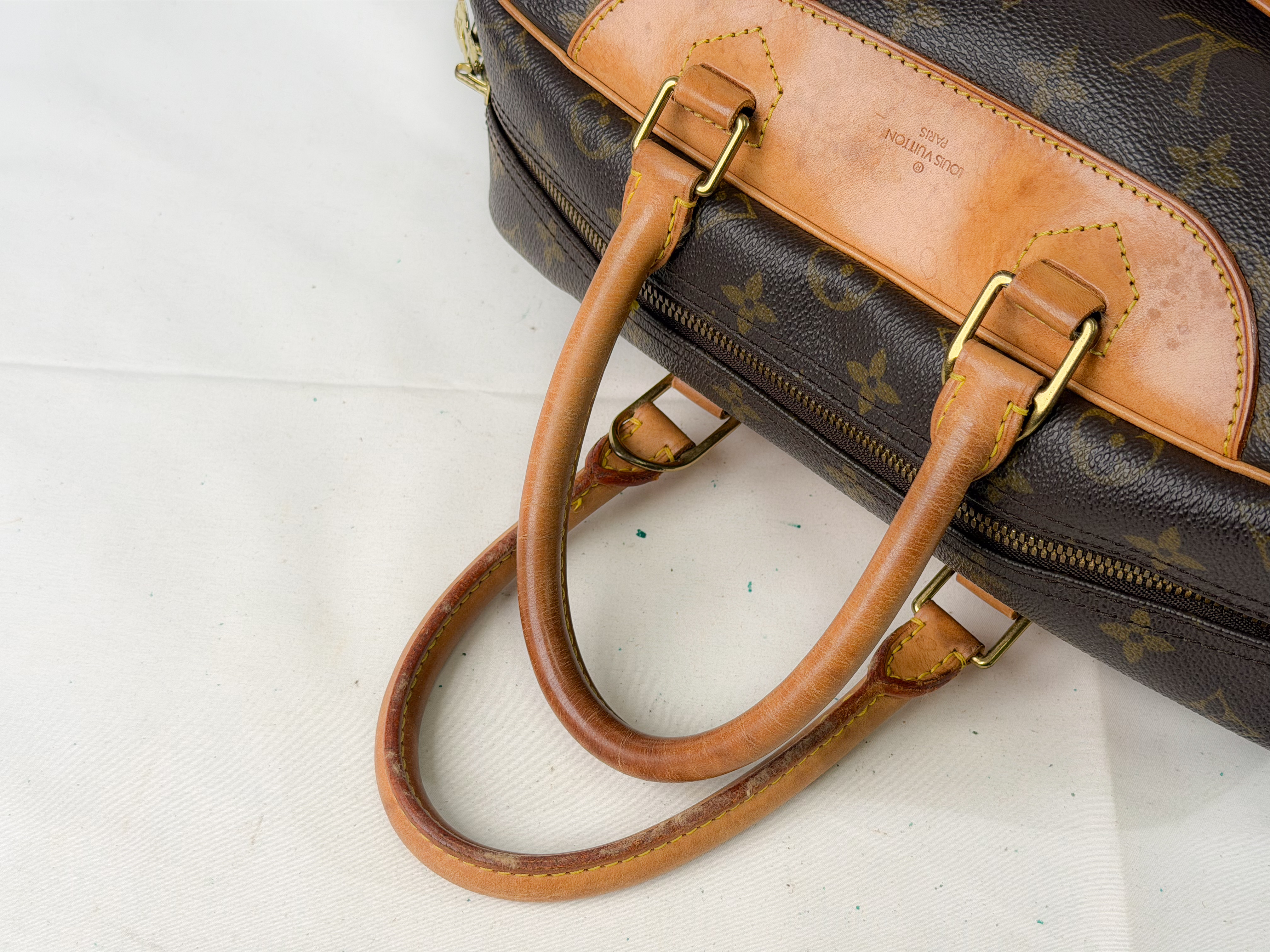 Monogram M47270 Deauville VI0988 Handbag — view 3