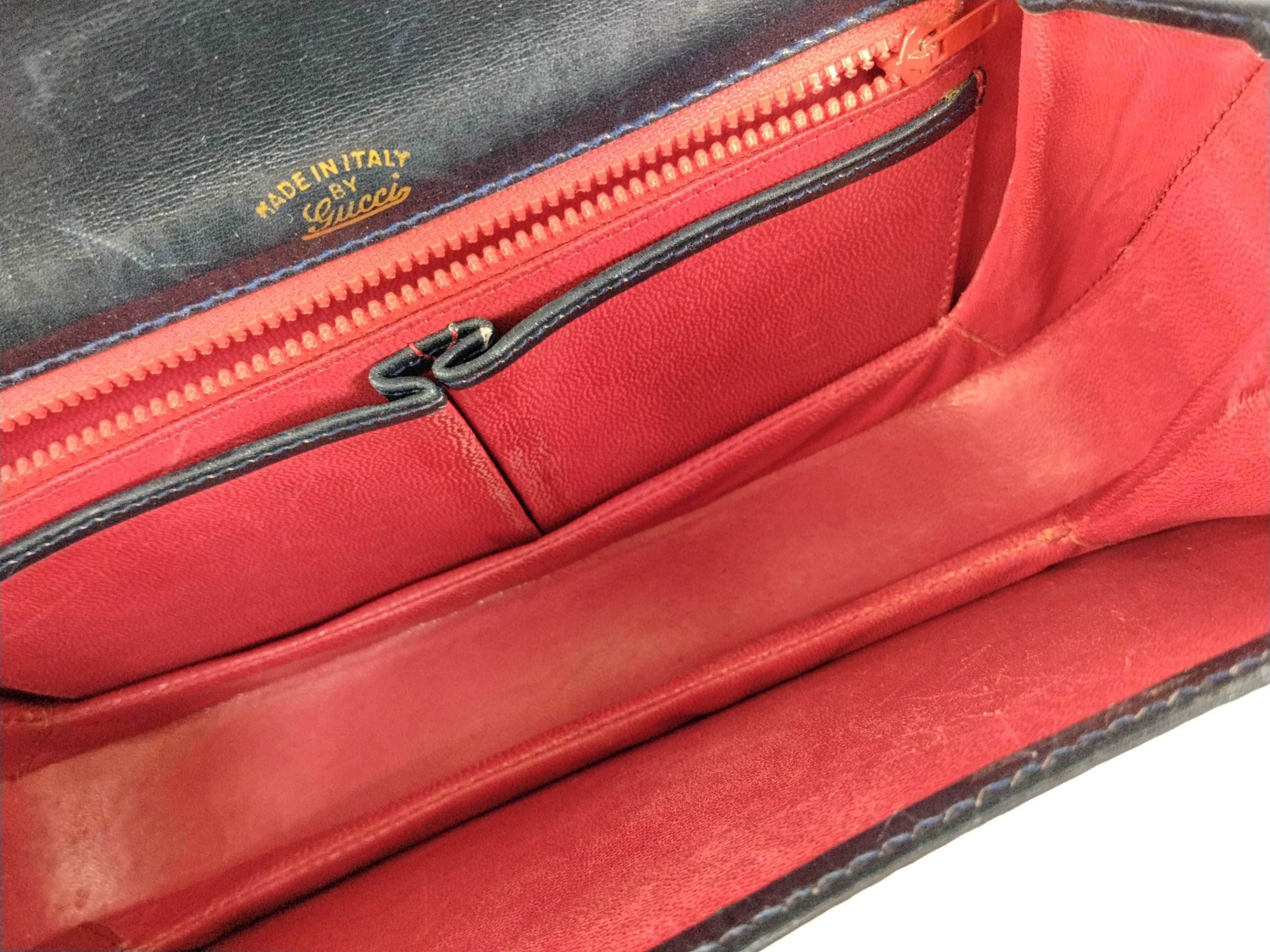 GG Supreme Gucci Shoulder Bag — view 12