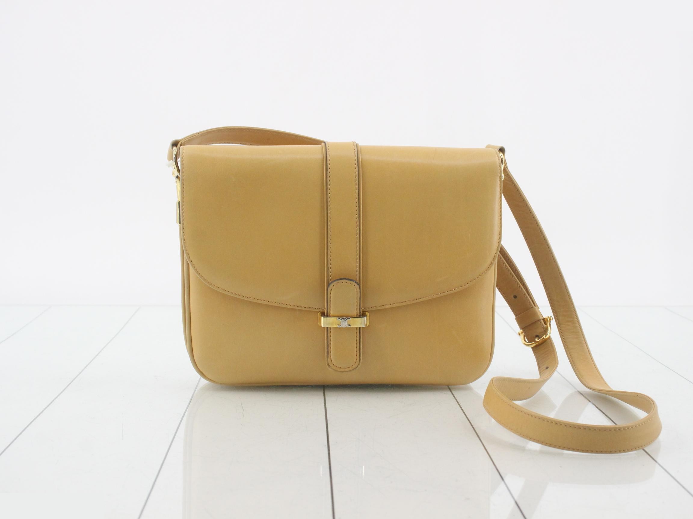 Leather shoulder bag