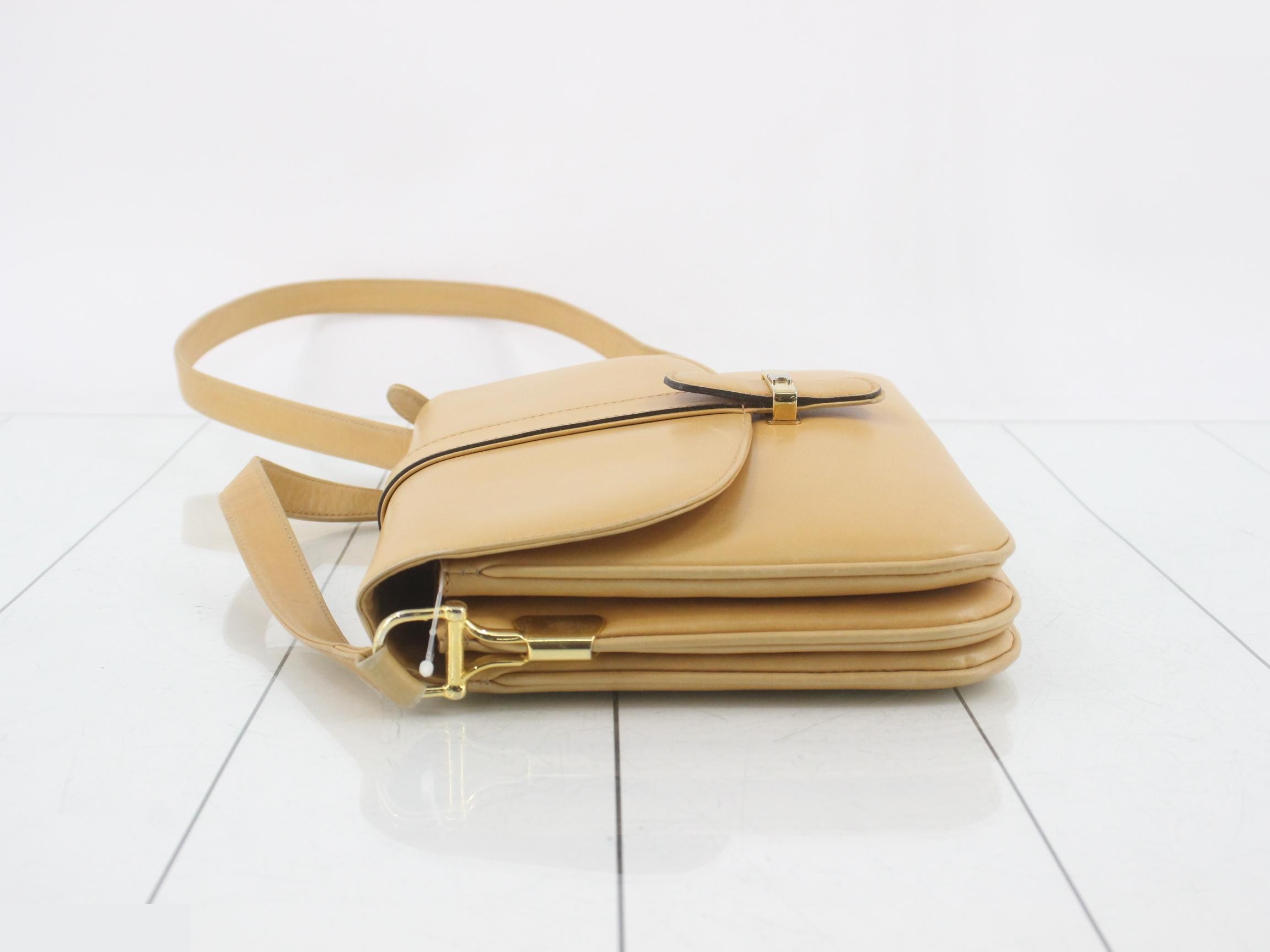Leather shoulder bag — view 4