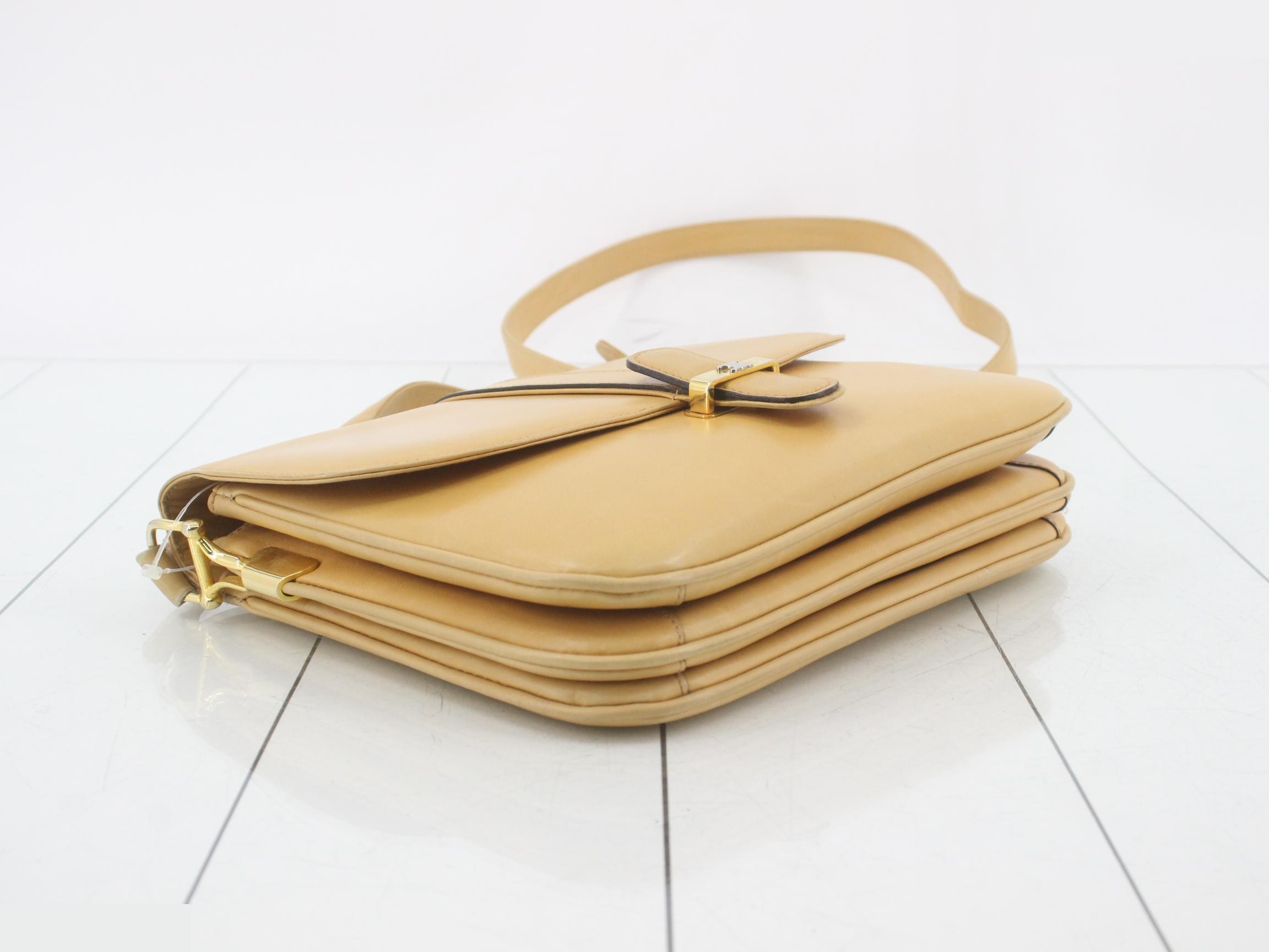 Leather shoulder bag — view 5