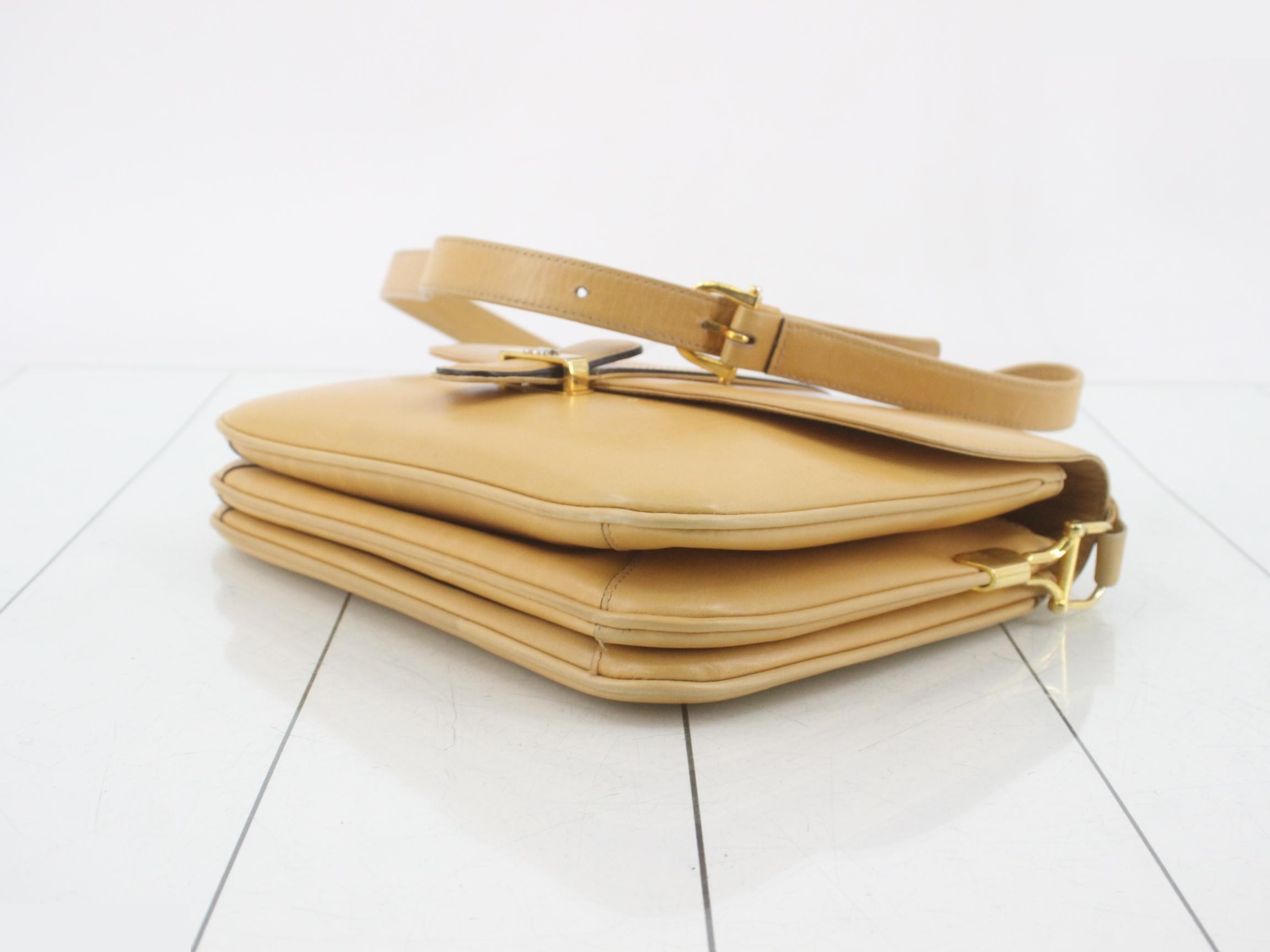 Leather shoulder bag — view 6