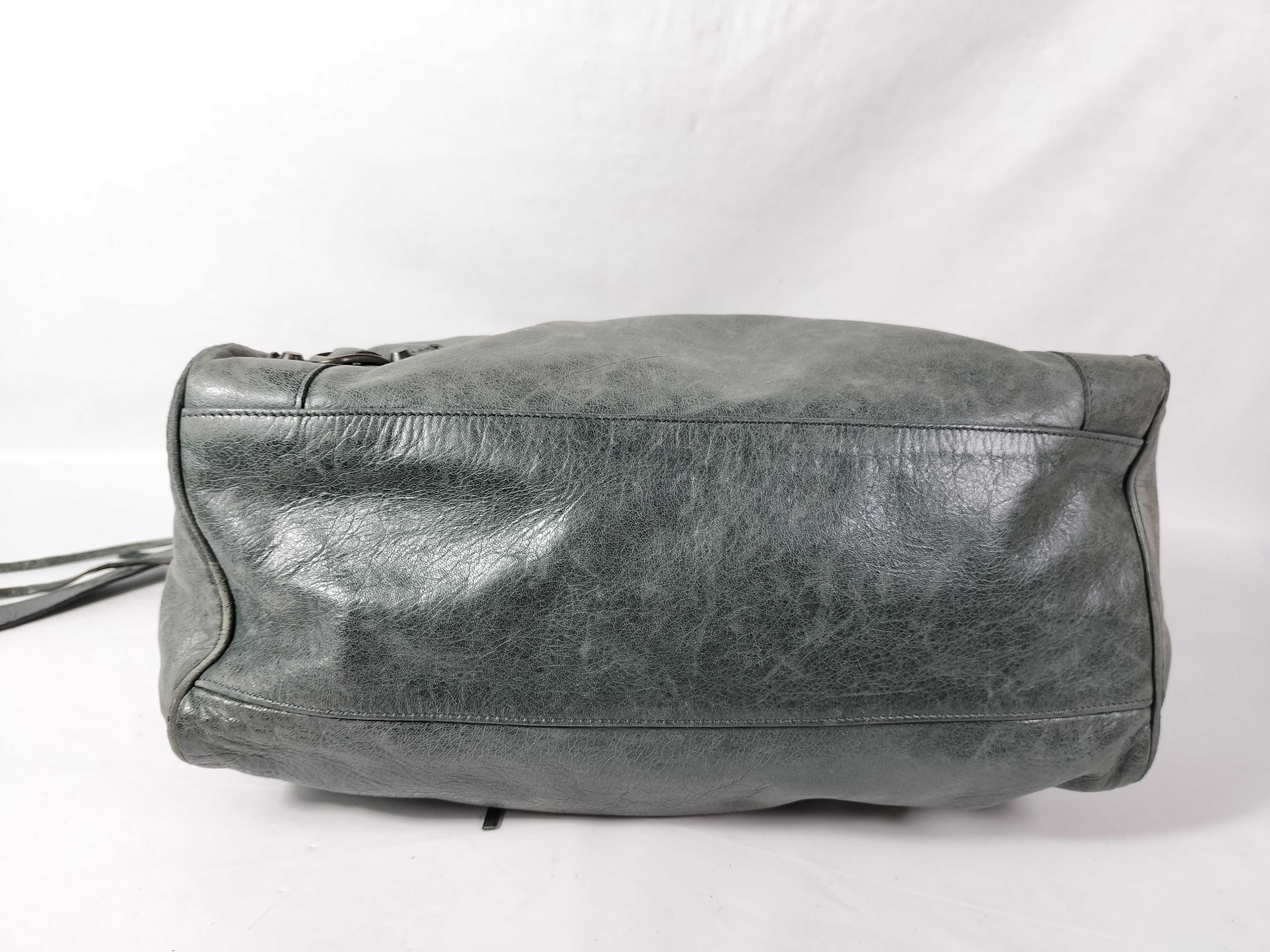 City Black 2-Way Bag Handbag — view 9