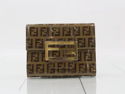 Zucchino FF Logo Hardware Leather Patent Enamel Bi-fold Wallet