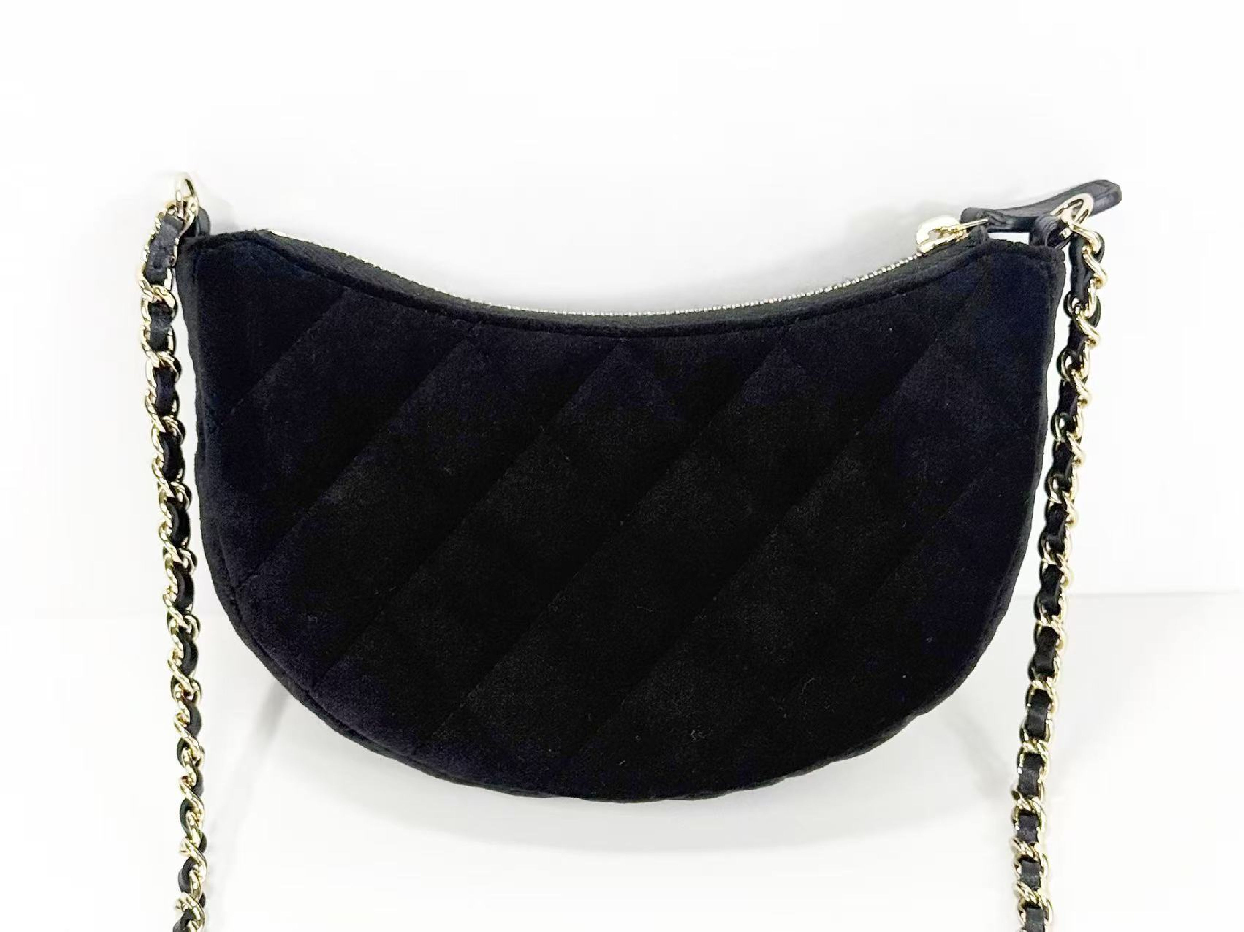 Black Matelassé Velour Hobo Bag, VIP G, Stored Item, W17/H11/D3cm (approx.), with Box, Dust Bag, Booklet, and Random Serial Number, Gold Hardware, LUP099E9 Shoulder Bag — view 3