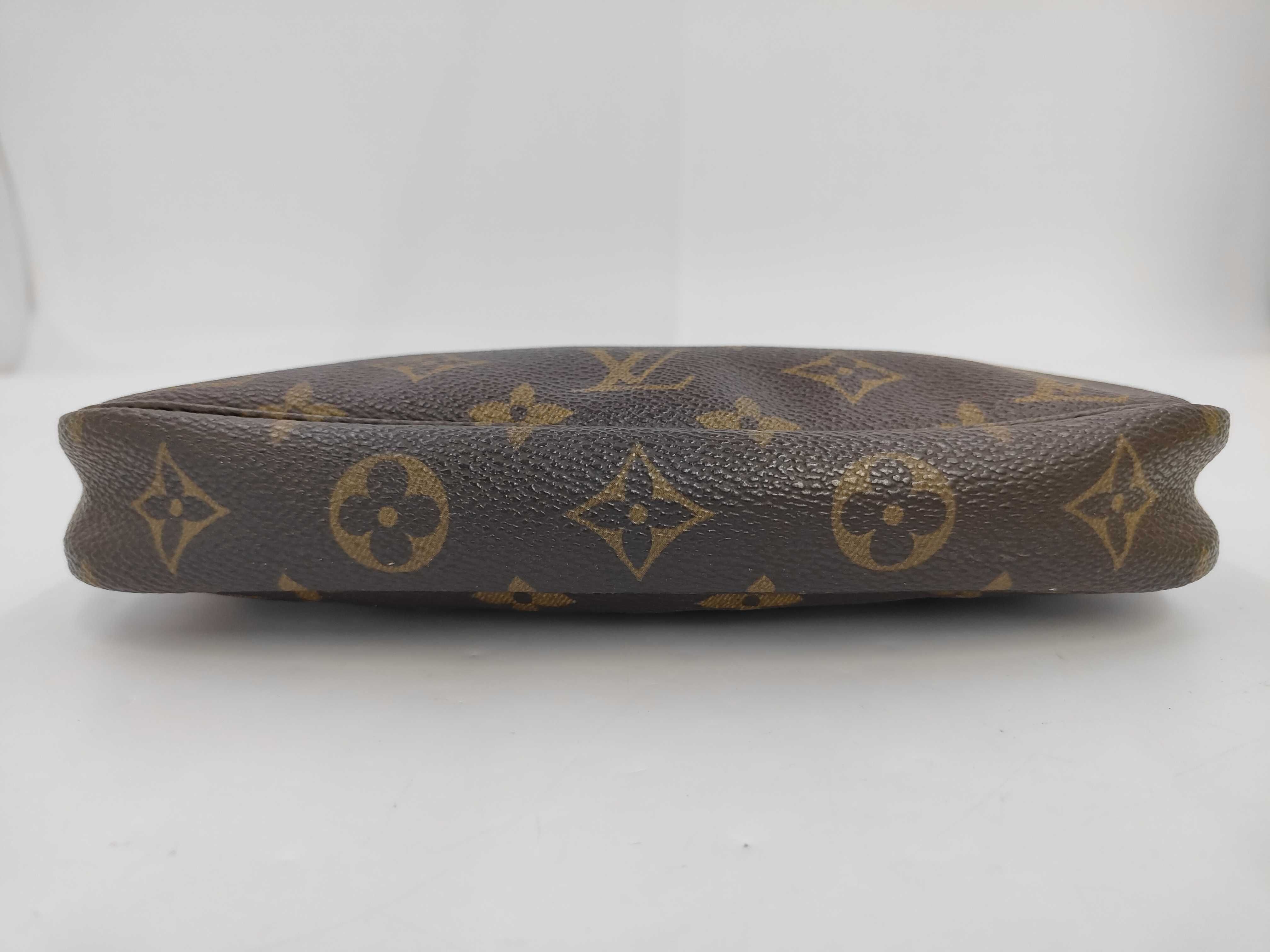 pouch — view 5