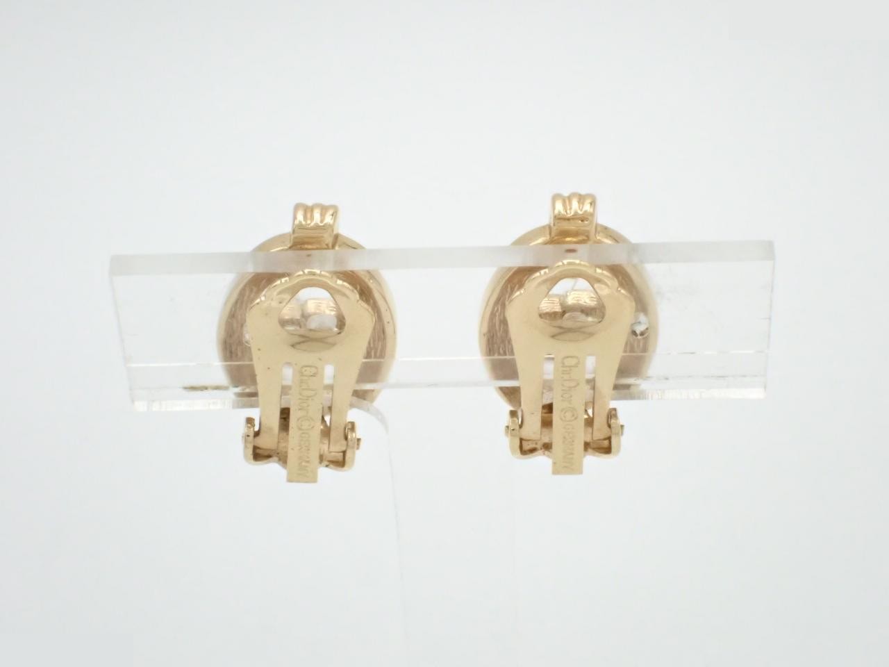Gold earrings — view 2