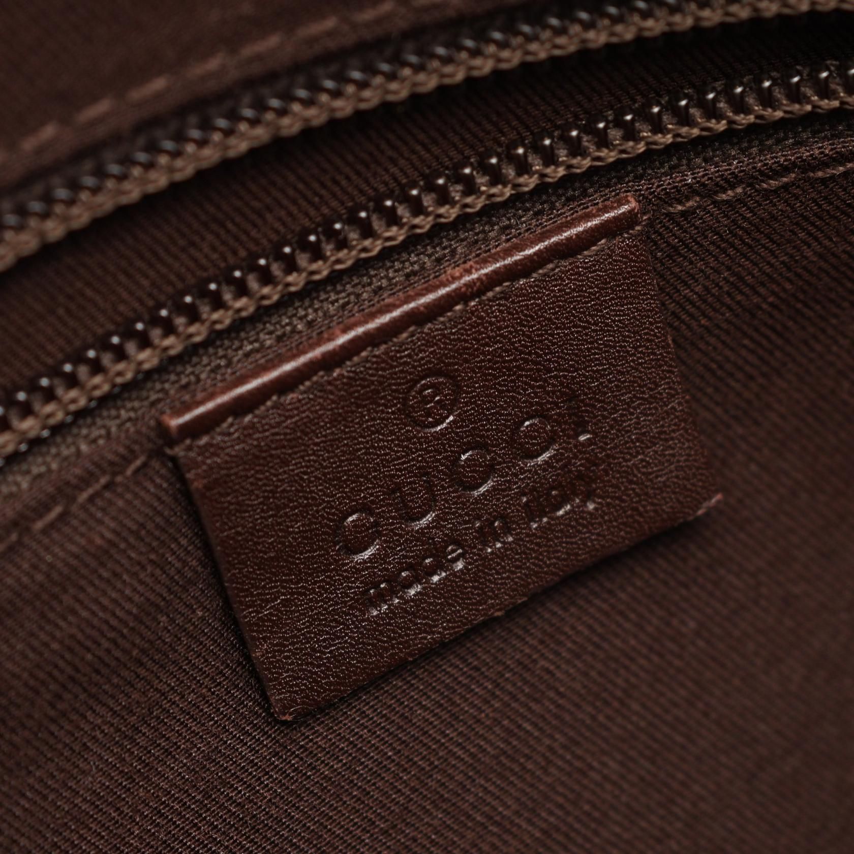 GG Canvas Messenger Bag — view 4