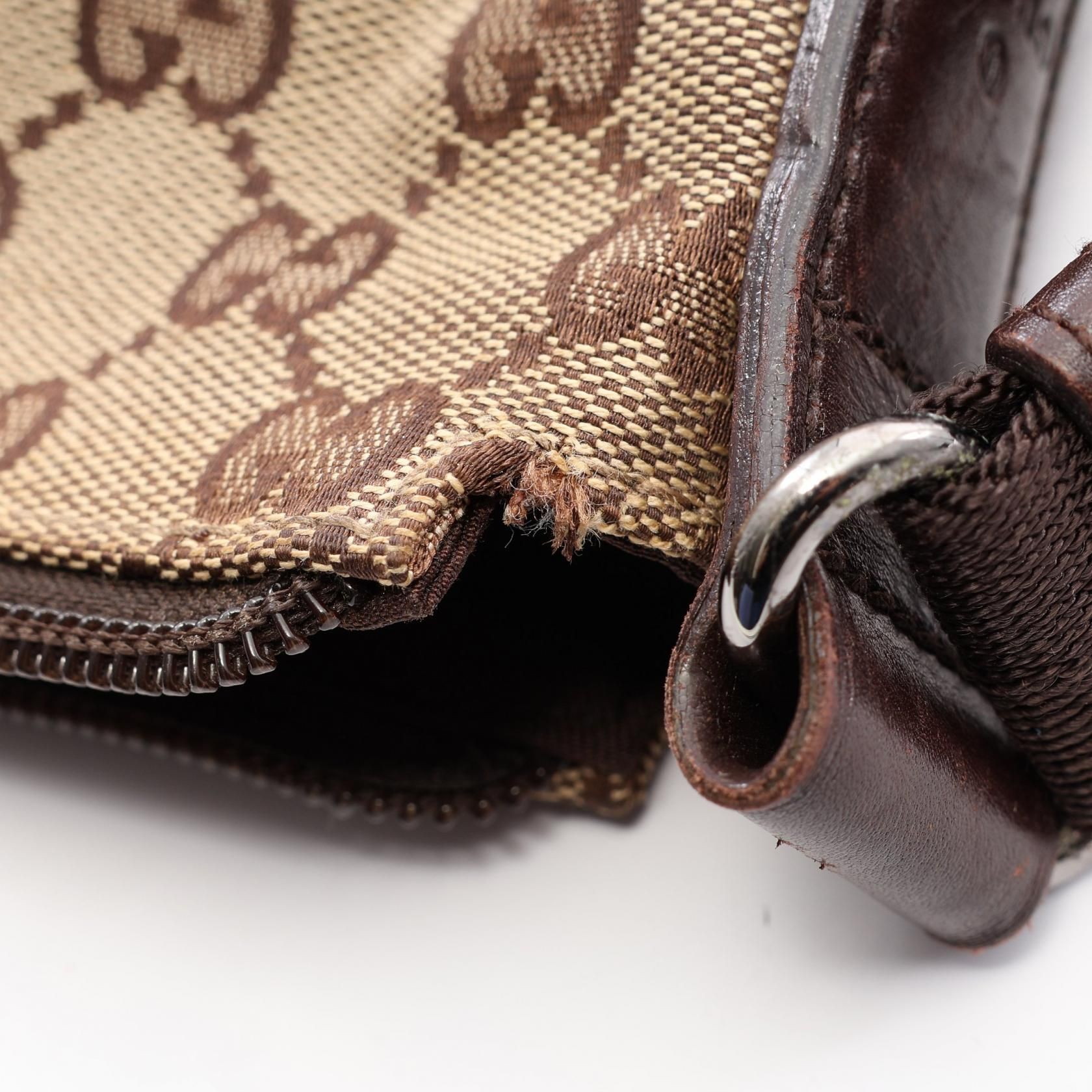 GG Canvas Messenger Bag — view 10
