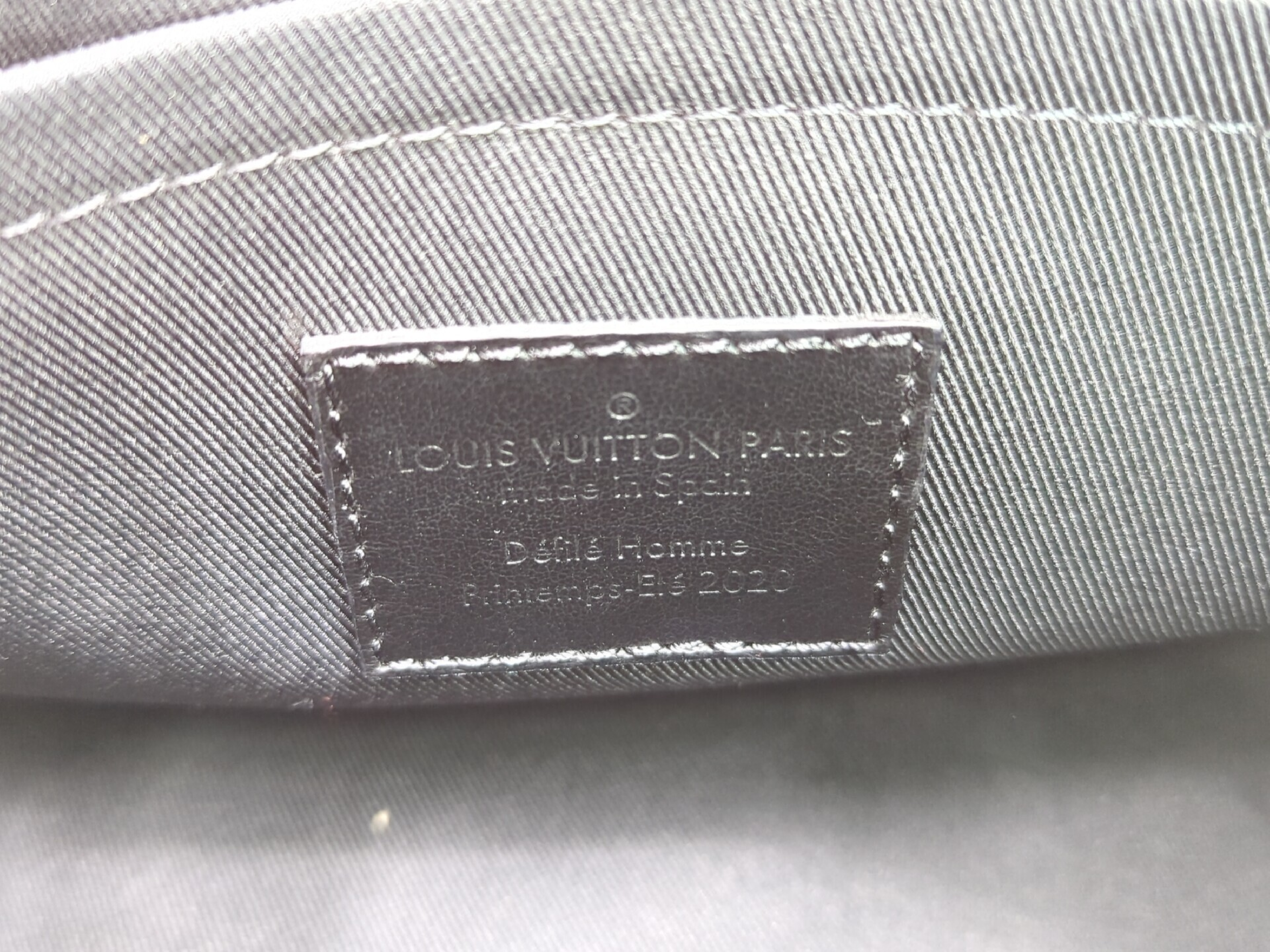 M45070 Monogram Tuffetage Triangular Gourmet Expresser Shoulder Bag — view 12