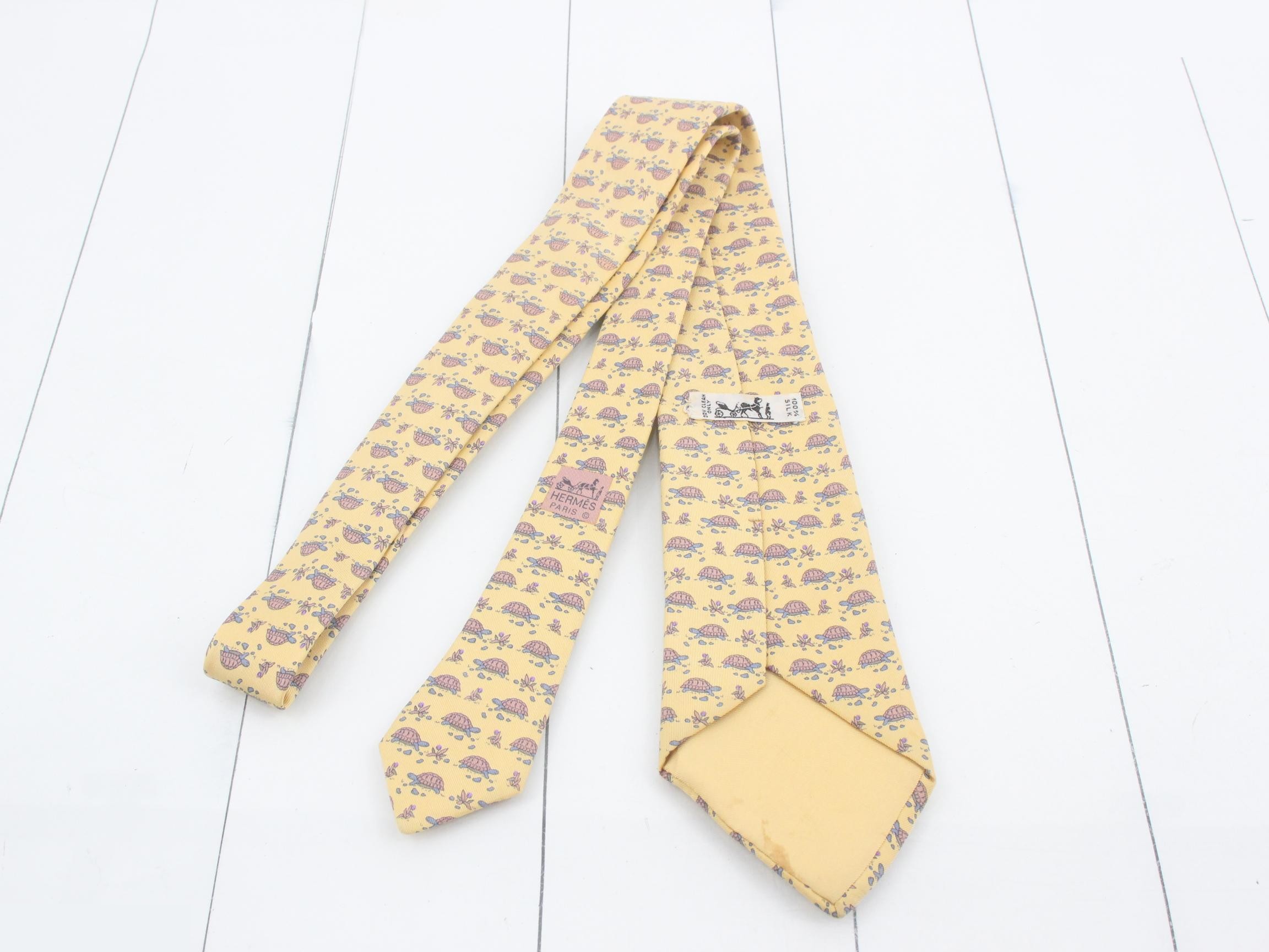 Necktie with turtle pattern — view 2