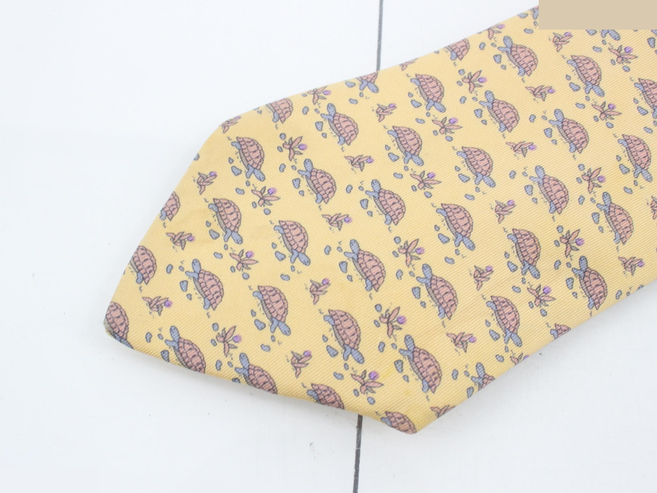 Necktie with turtle pattern — view 3