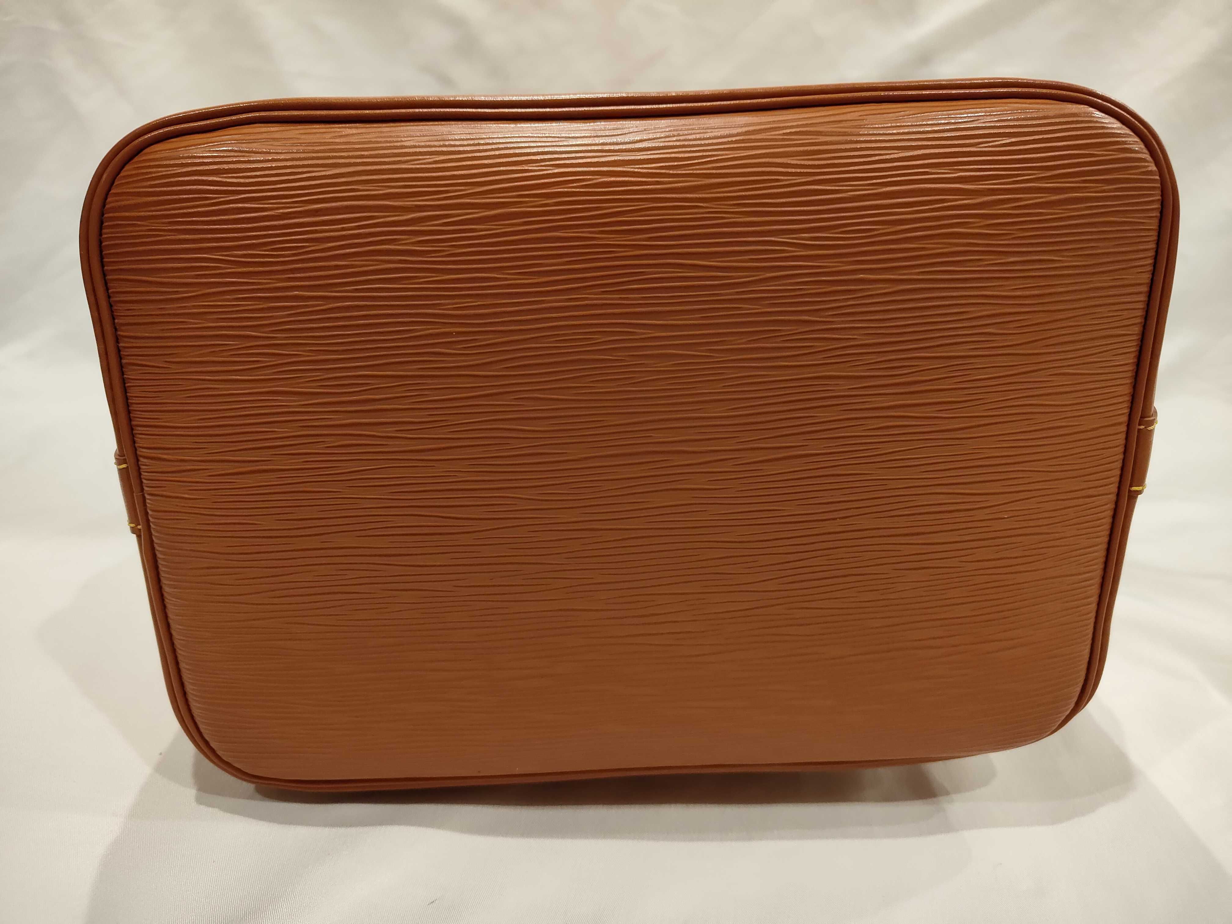 Epi Noé Shoulder Bag — view 3
