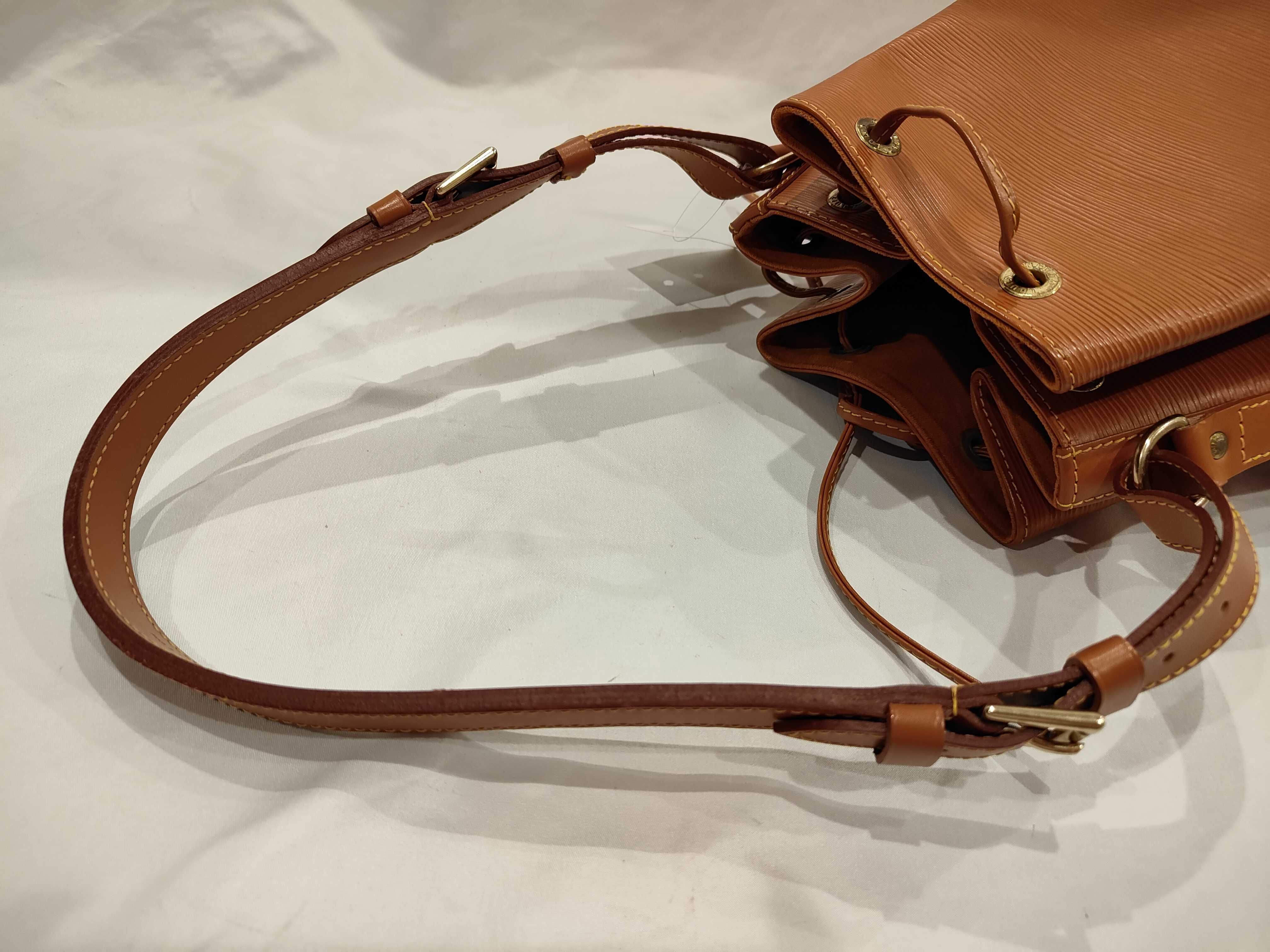Epi Noé Shoulder Bag — view 6