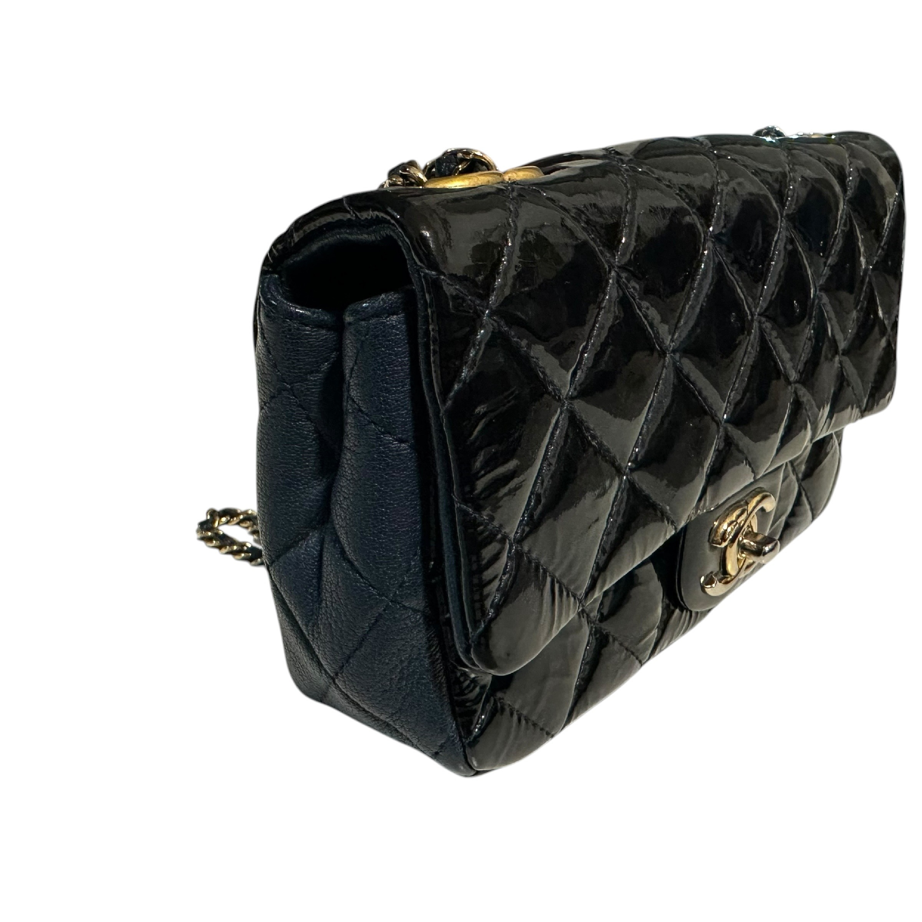 Matelassé Patent Leather Single Flap Double Chain Bag Navy Gold Shoulder Bag — view 6