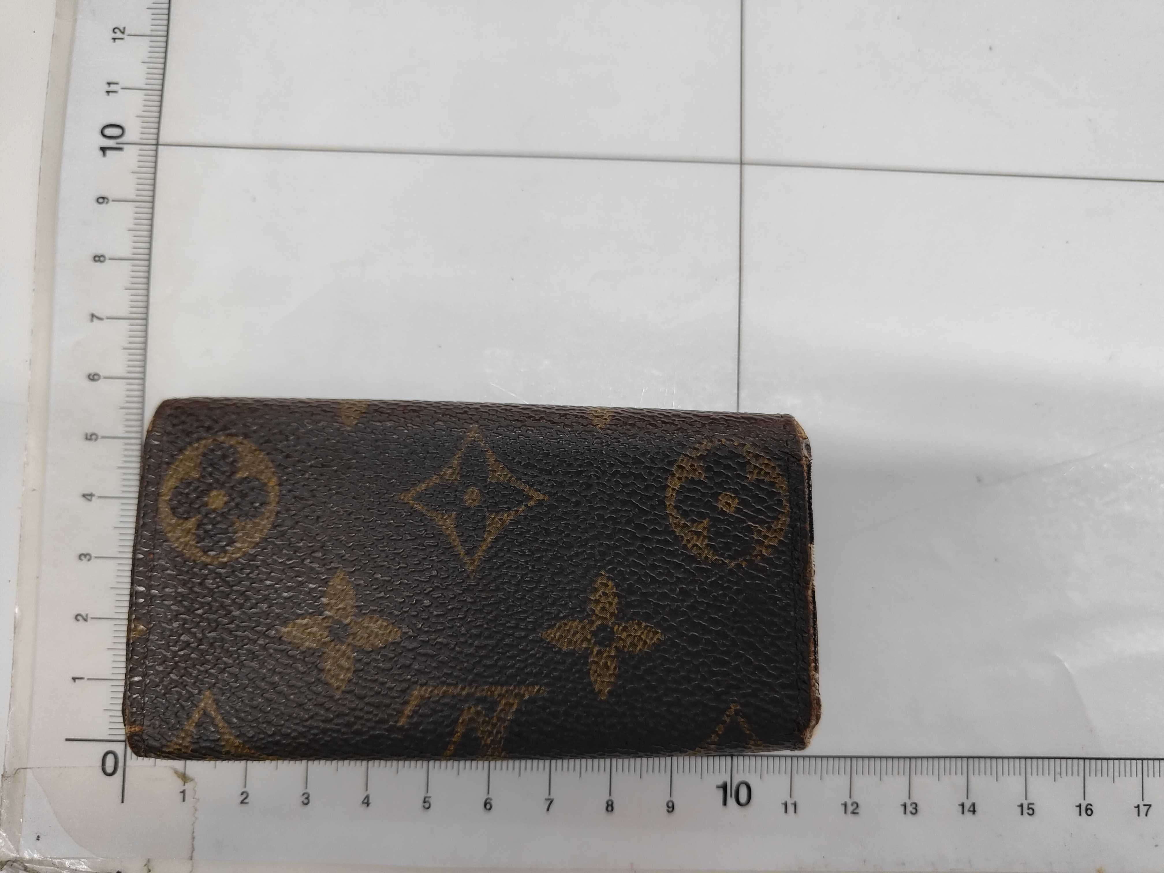 LV Key Case — view 2